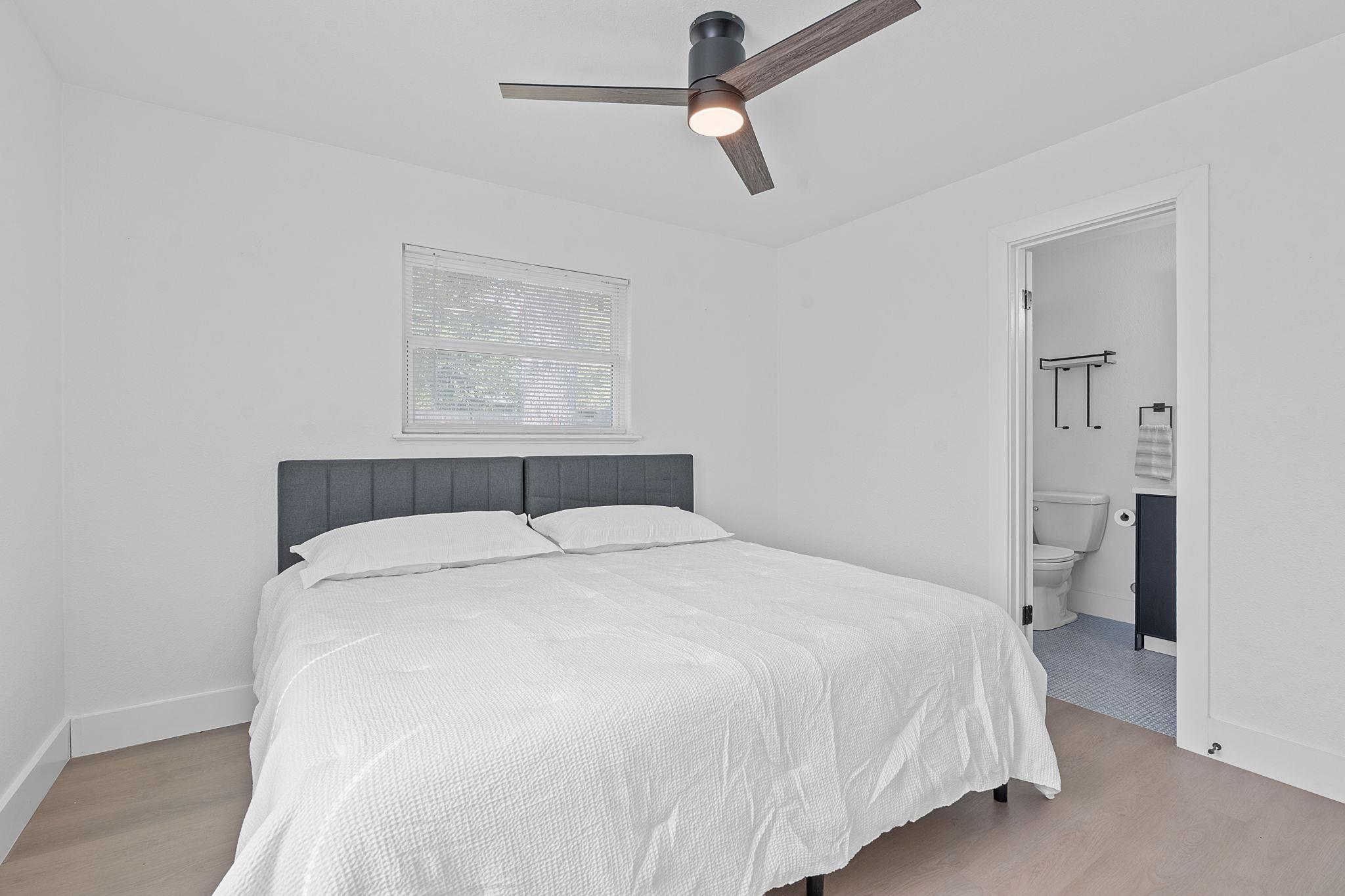 8706 Brookfield Dr, Austin, TX 78758