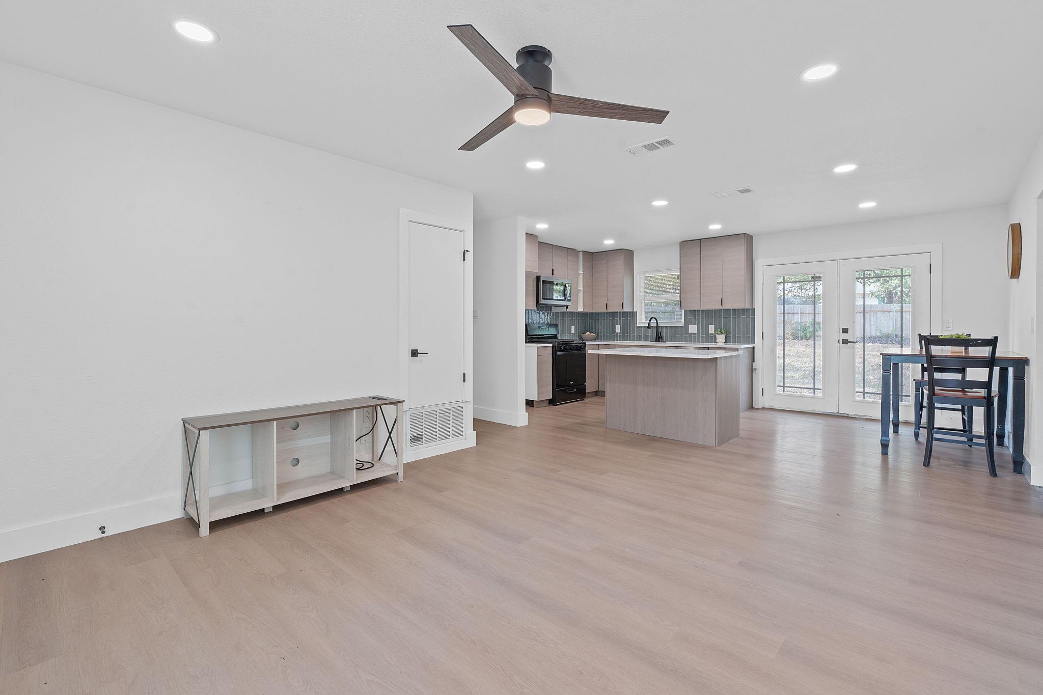 8706 Brookfield Dr, Austin, TX 78758