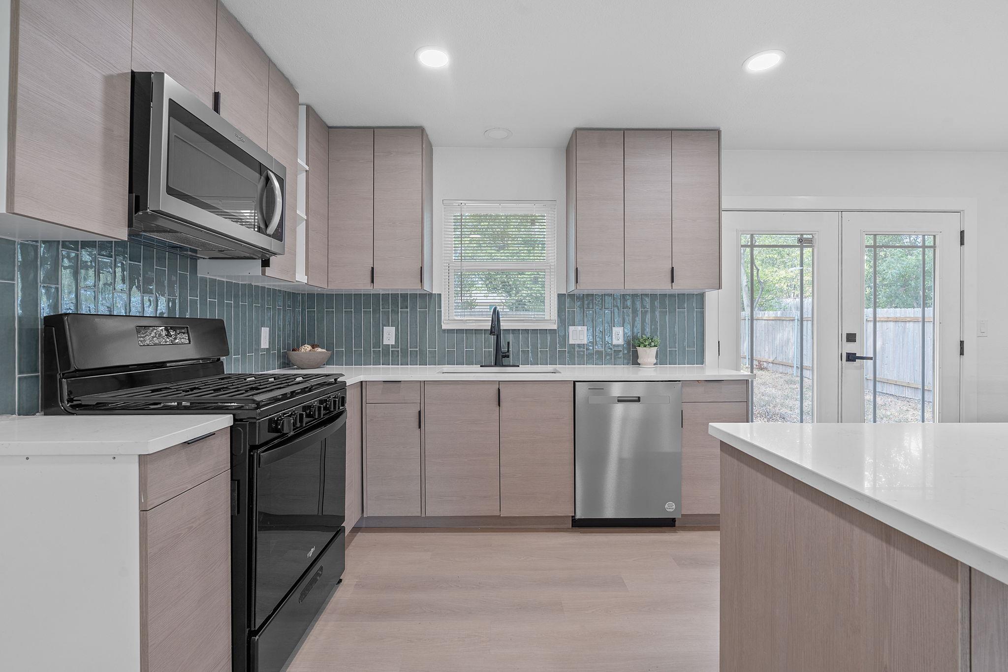 8706 Brookfield Dr, Austin, TX 78758