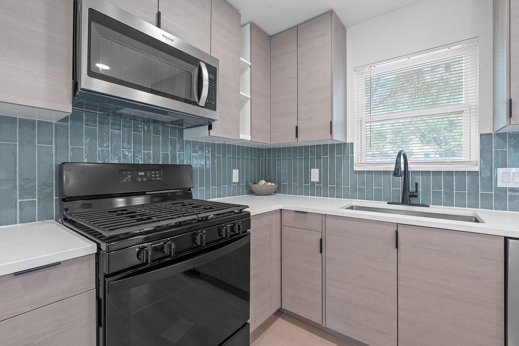 8706 Brookfield Dr, Austin, TX 78758