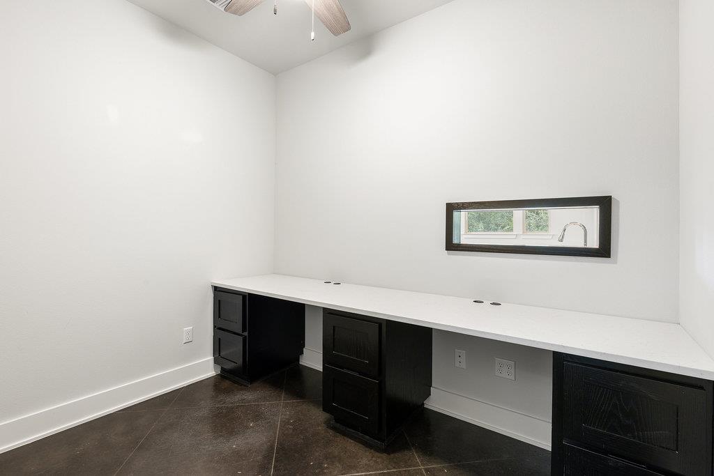 10006 George Hill Dr, Dripping Springs, TX 78620