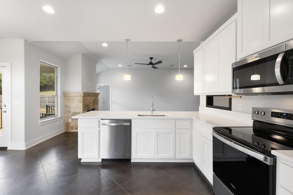 10006 George Hill Dr, Dripping Springs, TX 78620