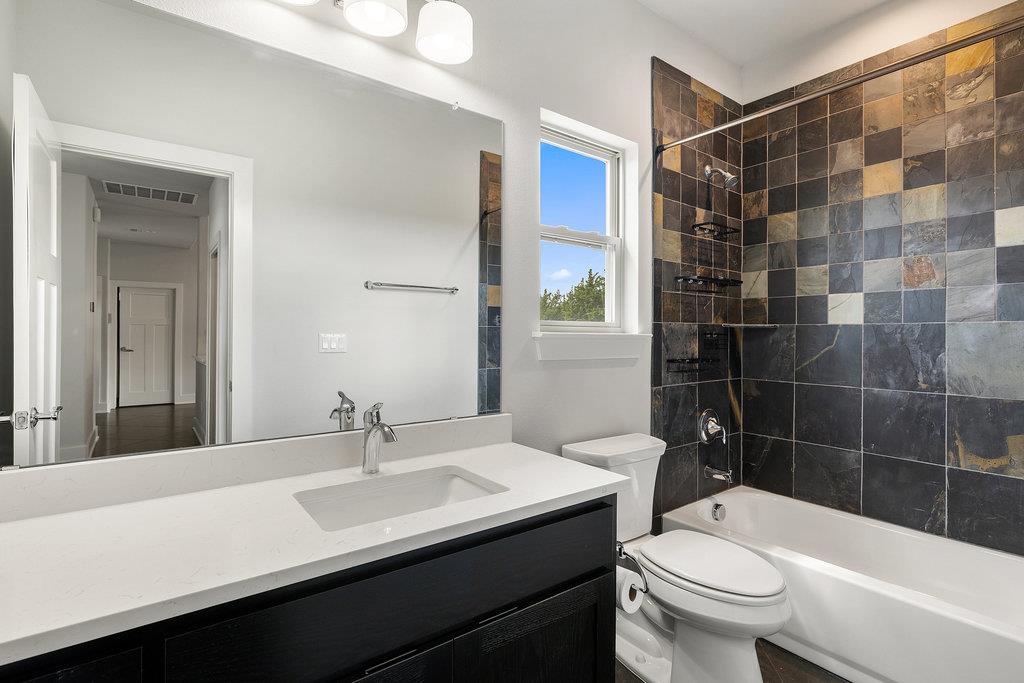 10006 George Hill Dr, Dripping Springs, TX 78620