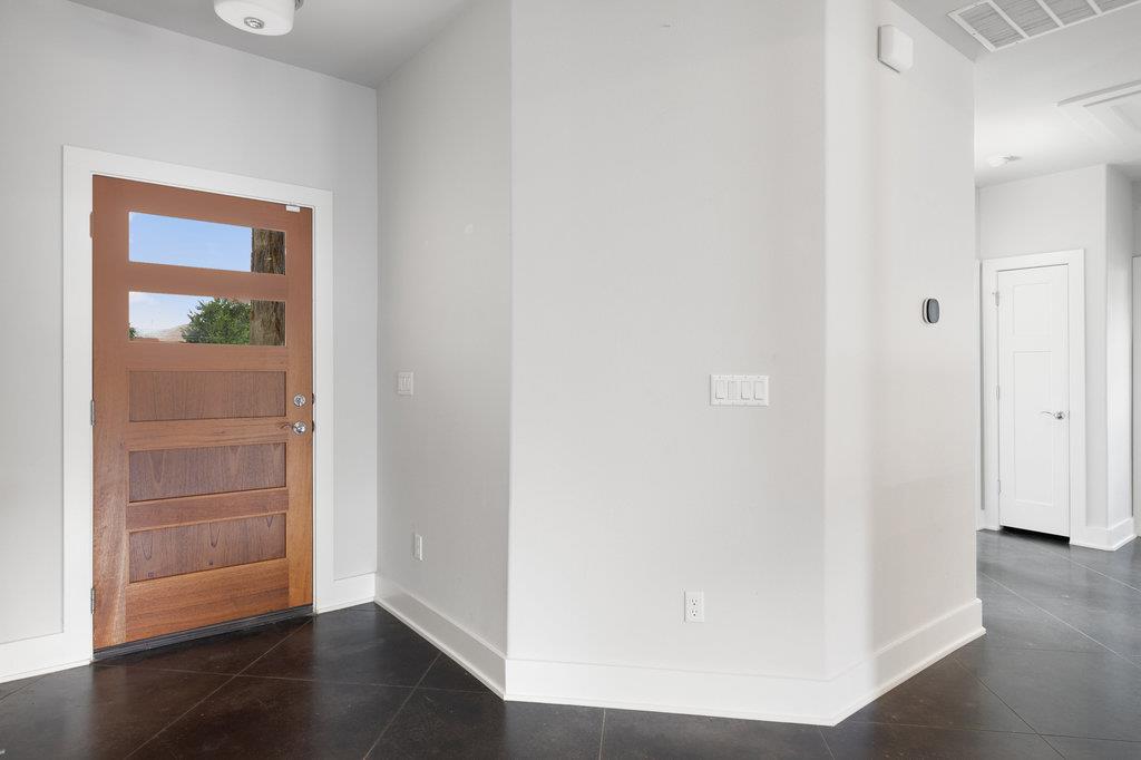 10006 George Hill Dr, Dripping Springs, TX 78620