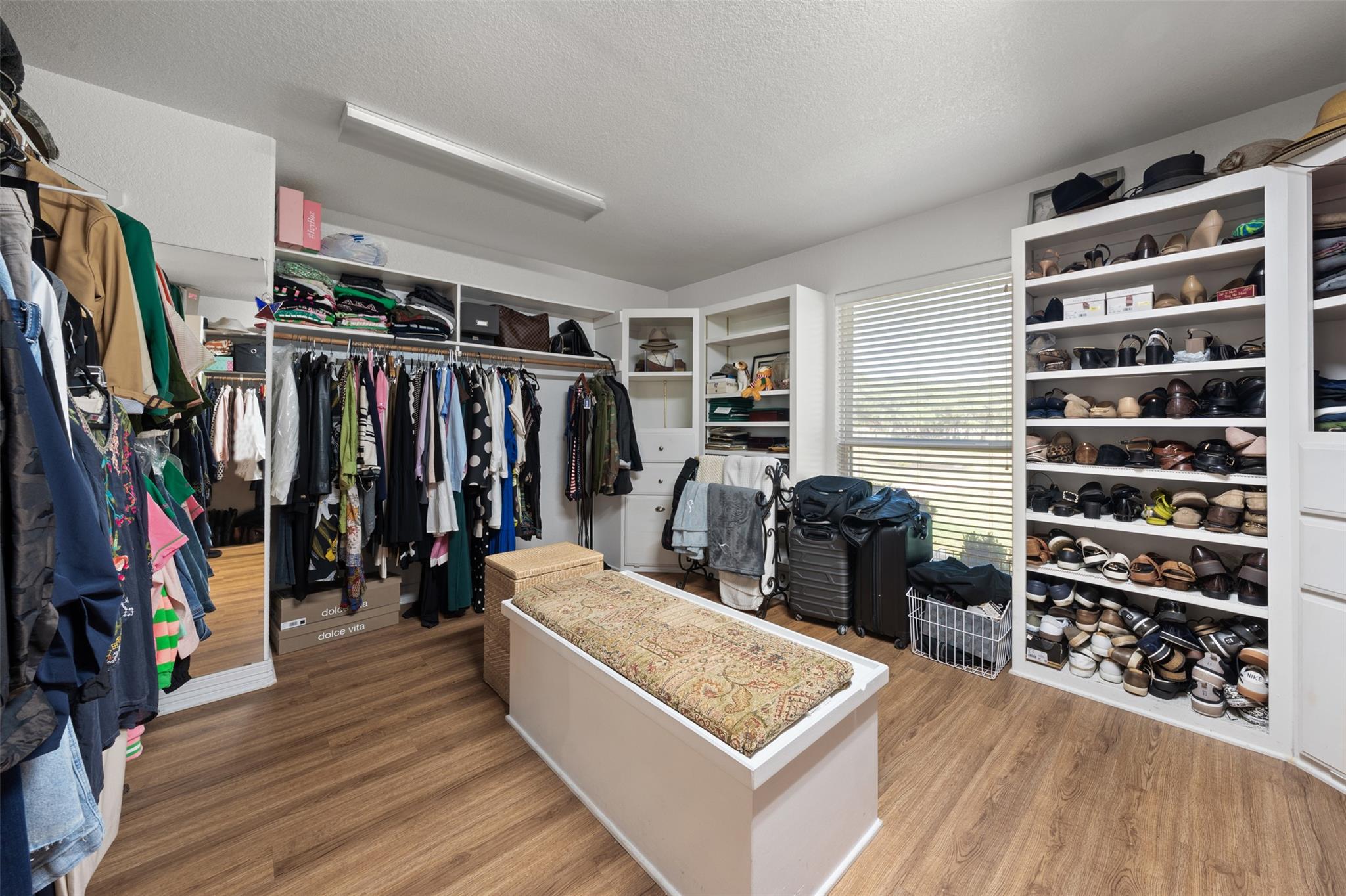 4340 Lago Vista Dr, Belton, TX 76513