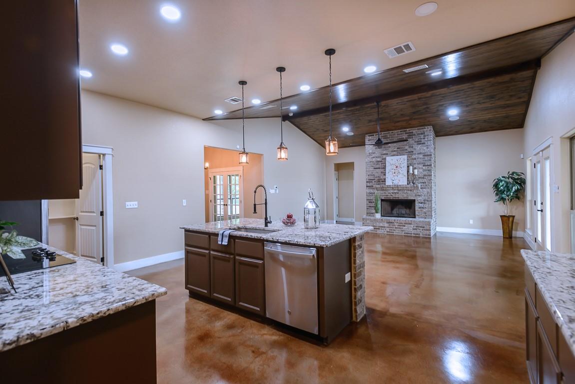 123 Hard Bargain Dr, Gatesville, TX 76528