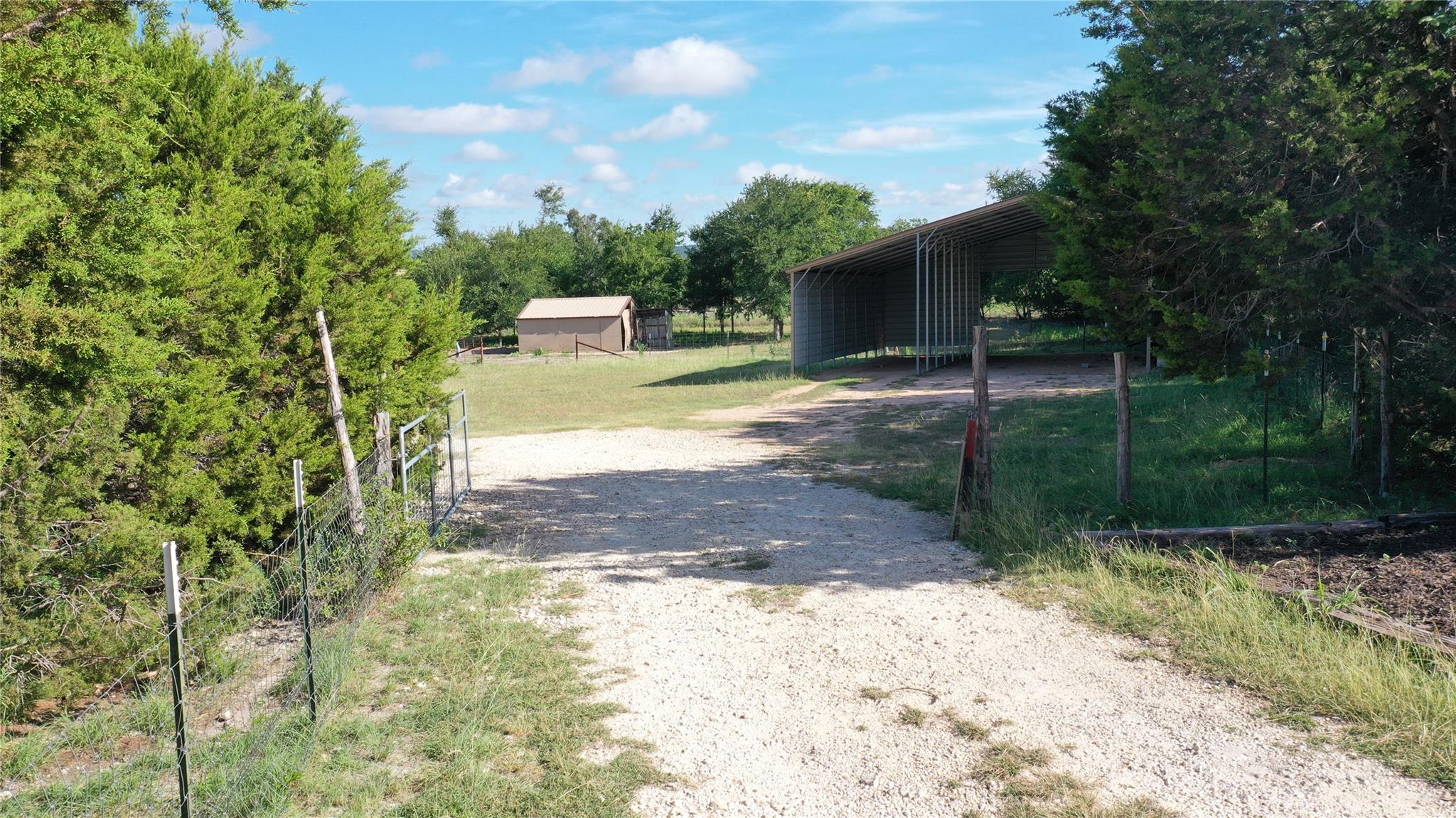 123 Hard Bargain Dr, Gatesville, TX 76528