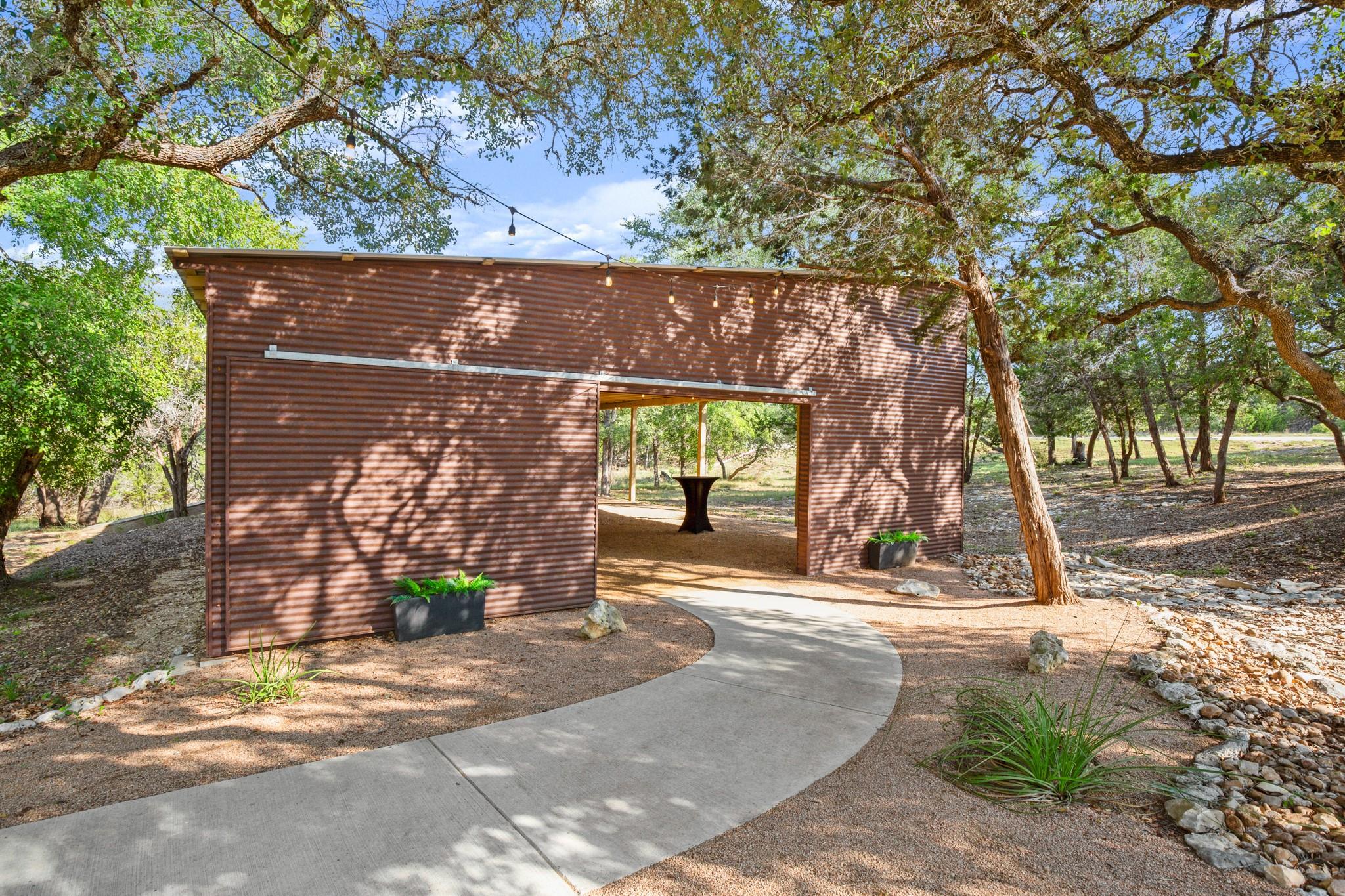 601 Sandy Point Rd, Wimberley, TX 78676