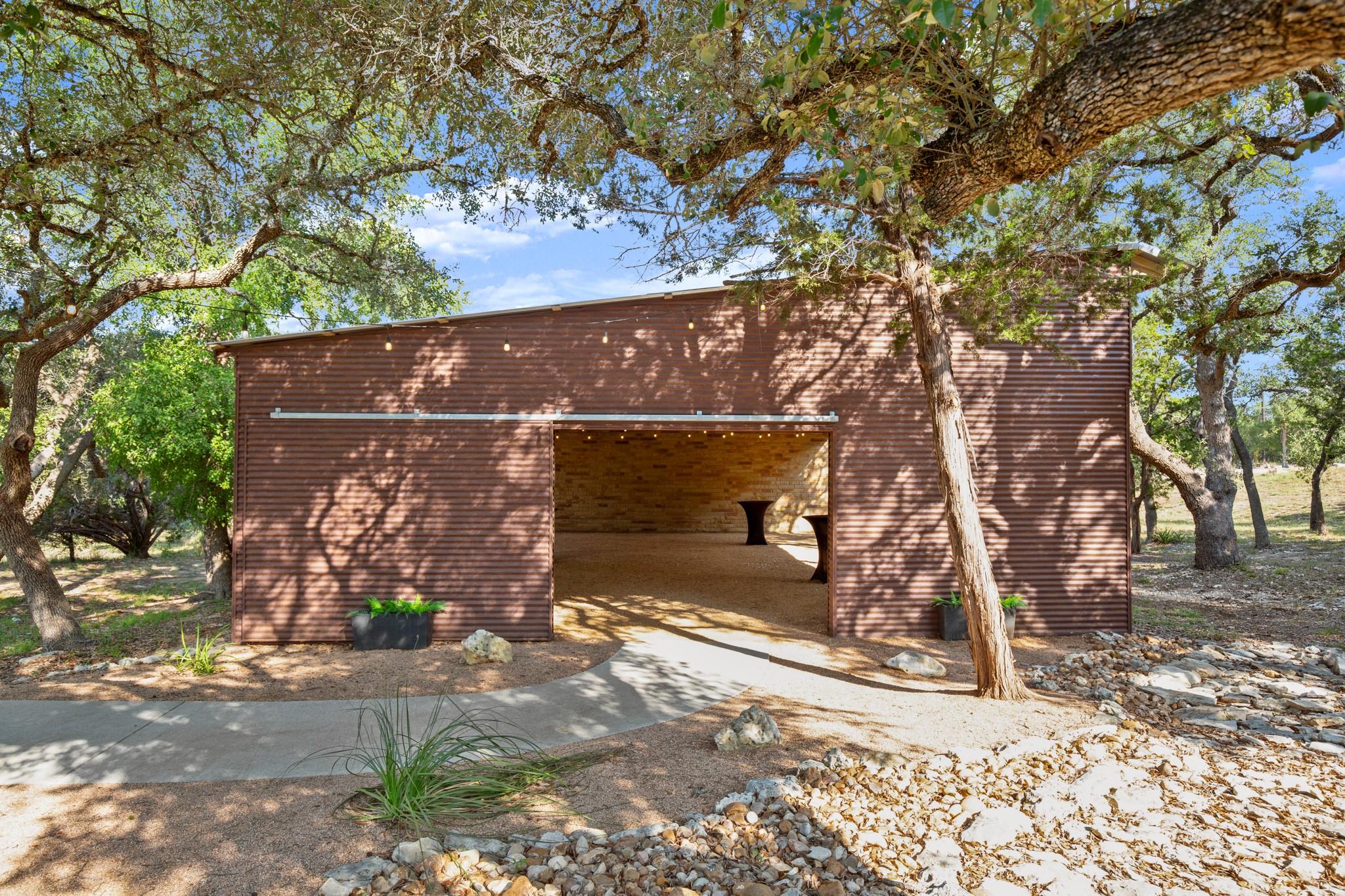 601 Sandy Point Rd, Wimberley, TX 78676