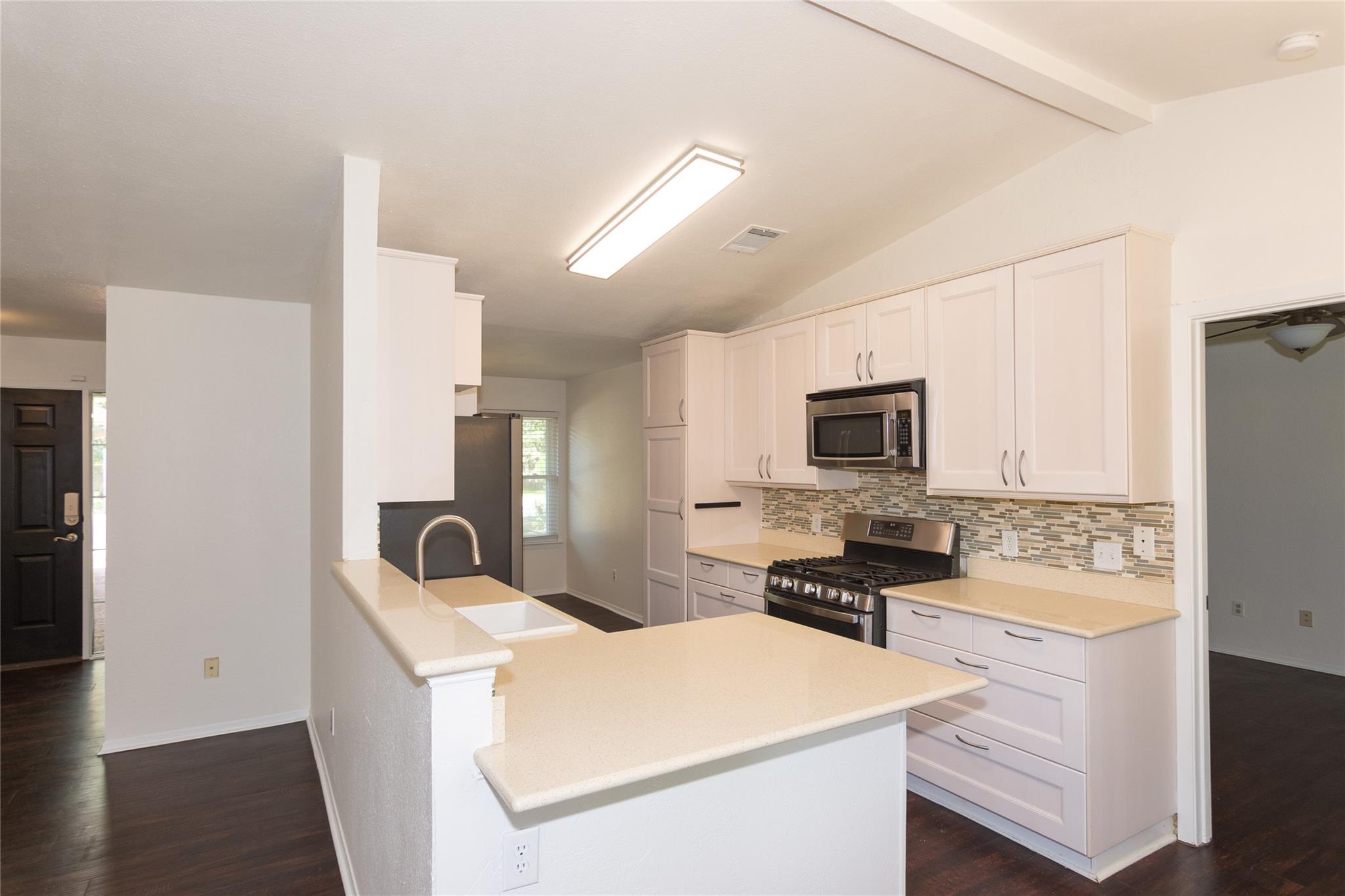 1704 Old Mill Rd, Cedar Park, TX 78613