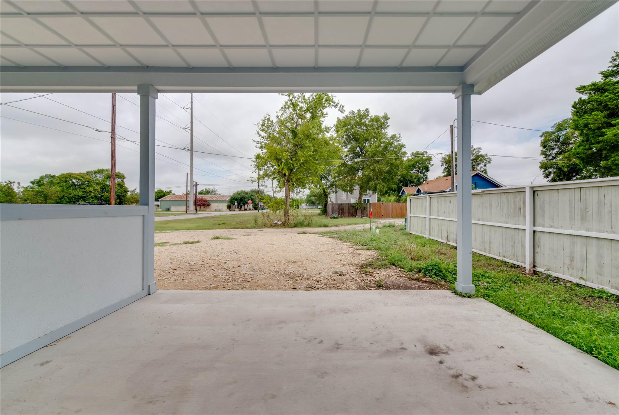 412 Booth St # B, Taylor, TX 76574