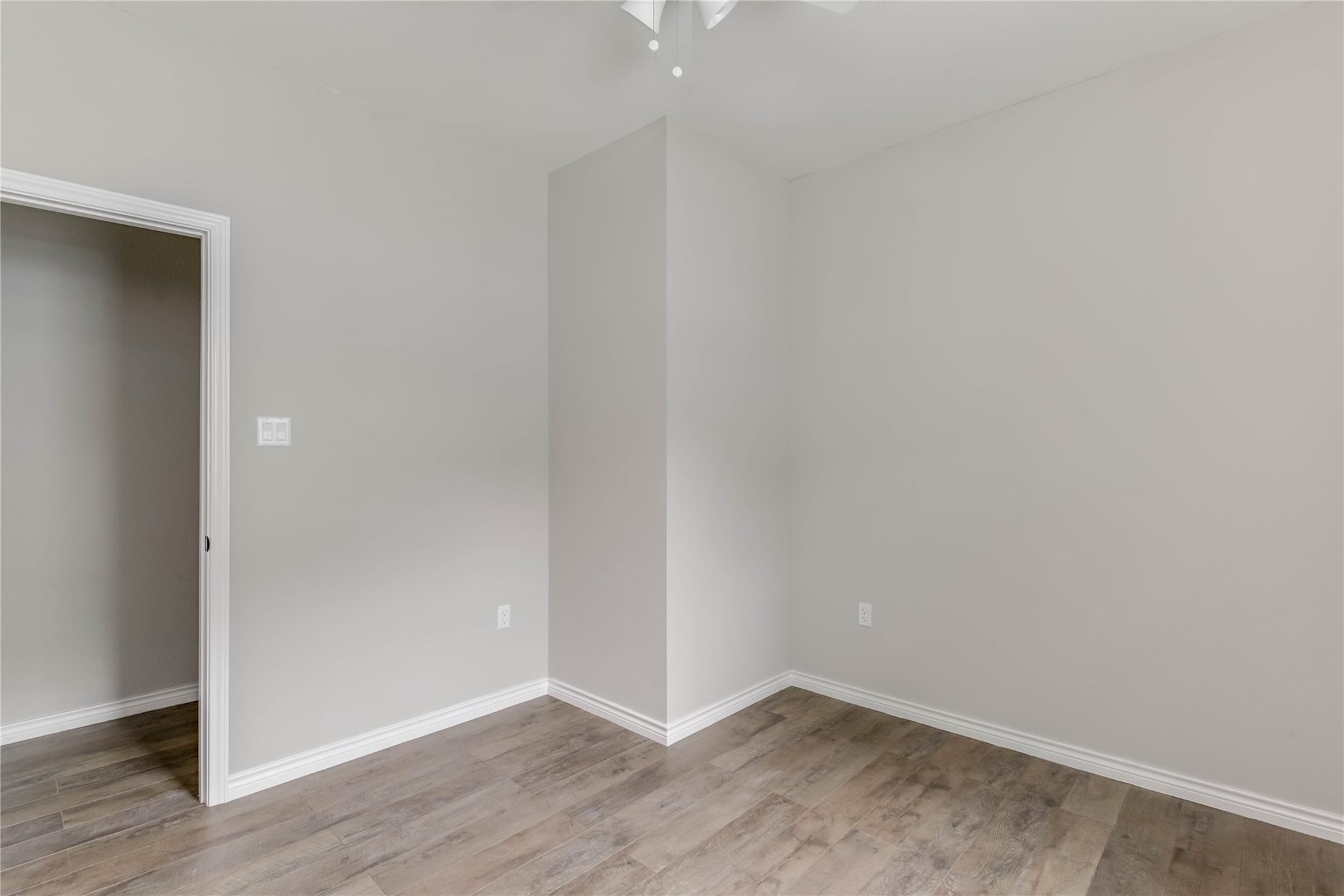 412 Booth St # B, Taylor, TX 76574