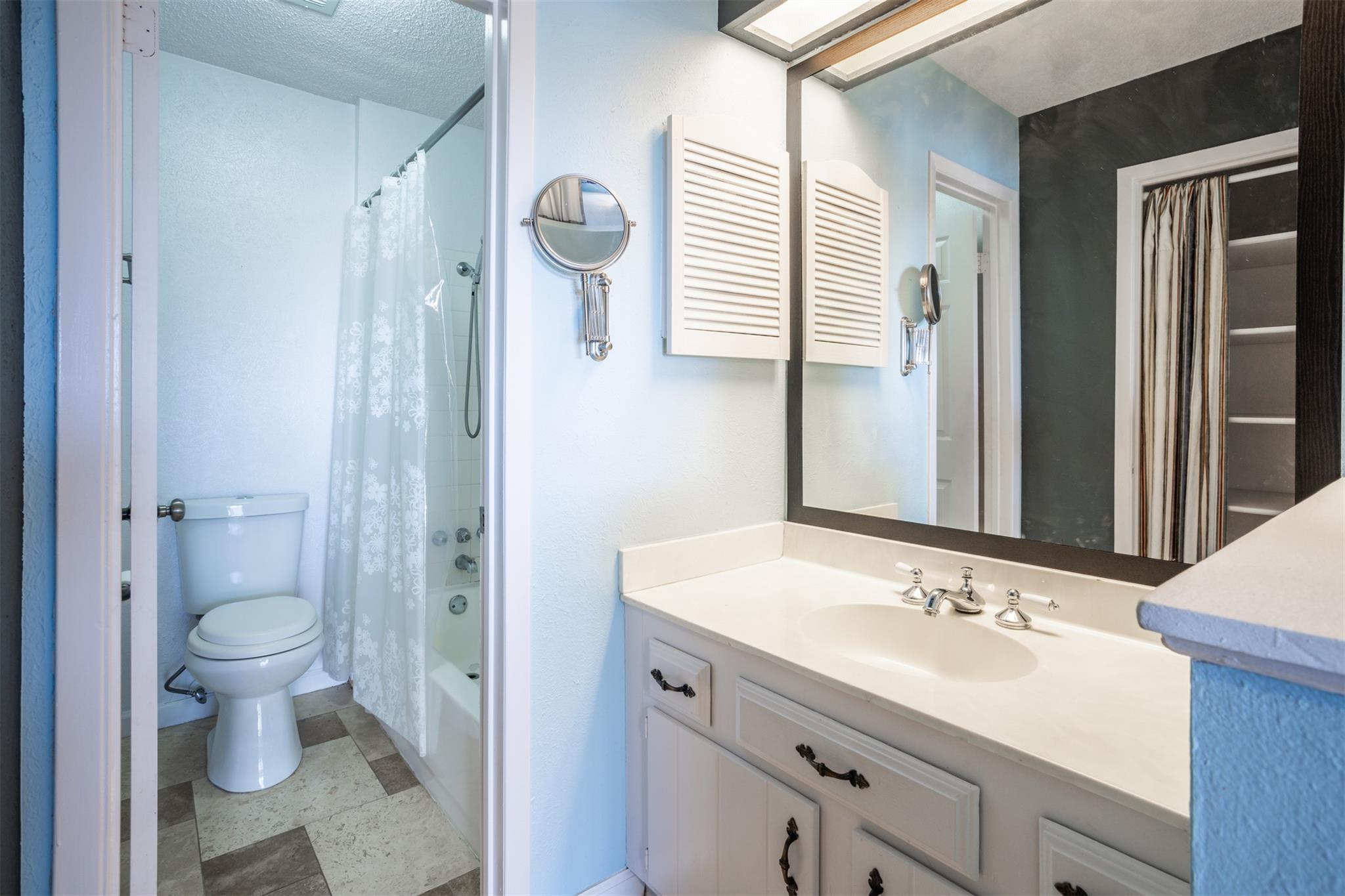 1720 Timber Ridge Dr, Austin, TX 78741