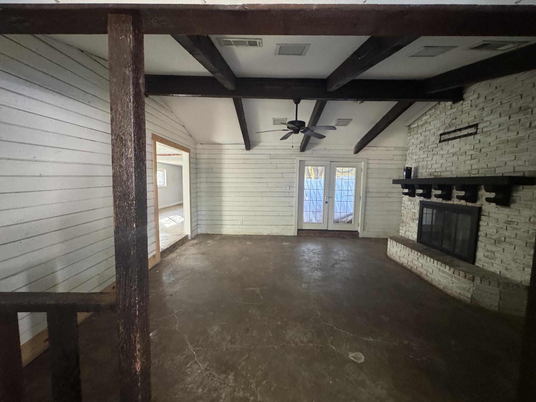 1516 E McLennan Ave, Mart, TX 76664