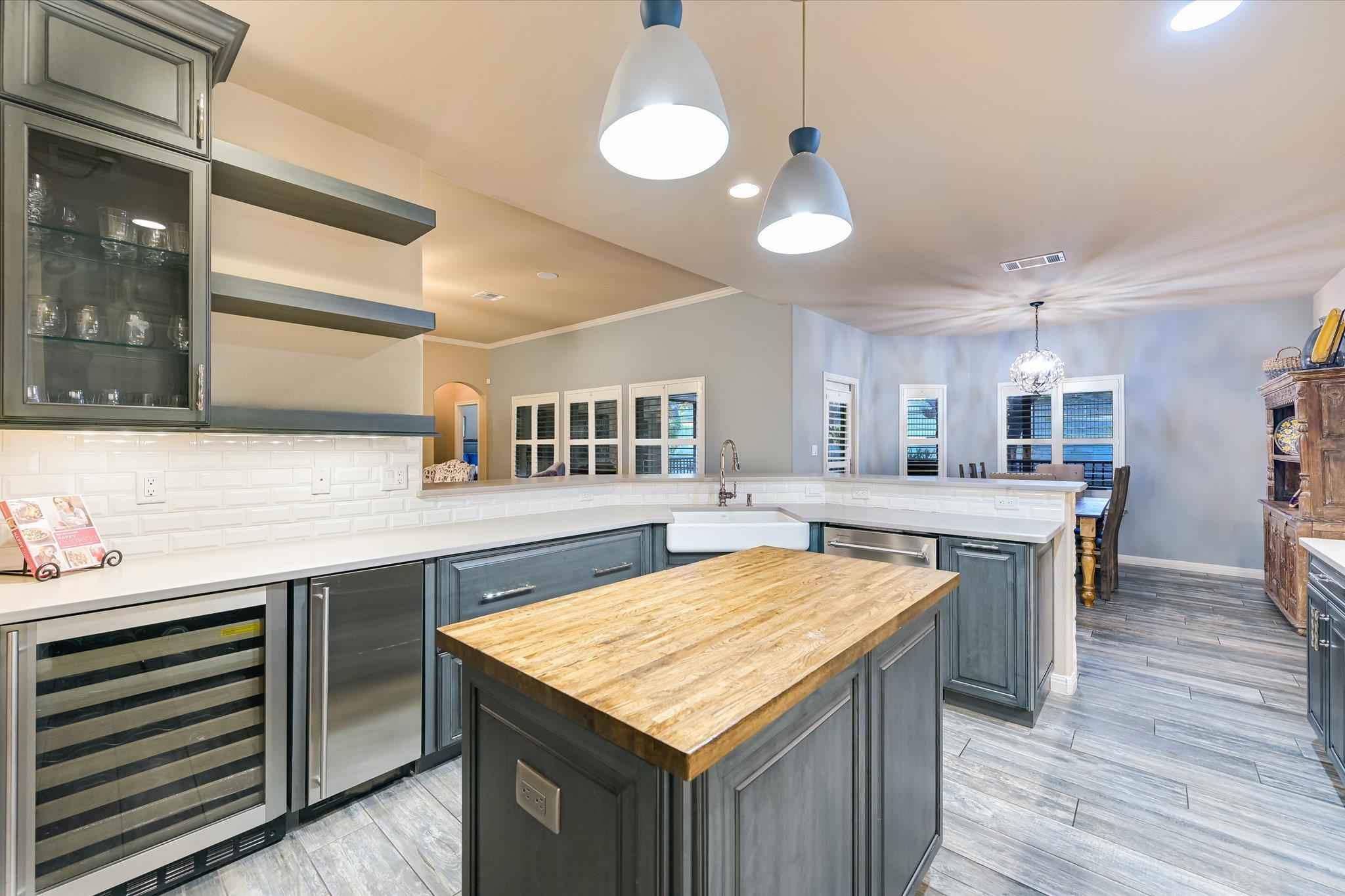 786 Ranchers Club Ln, Driftwood, TX 78619