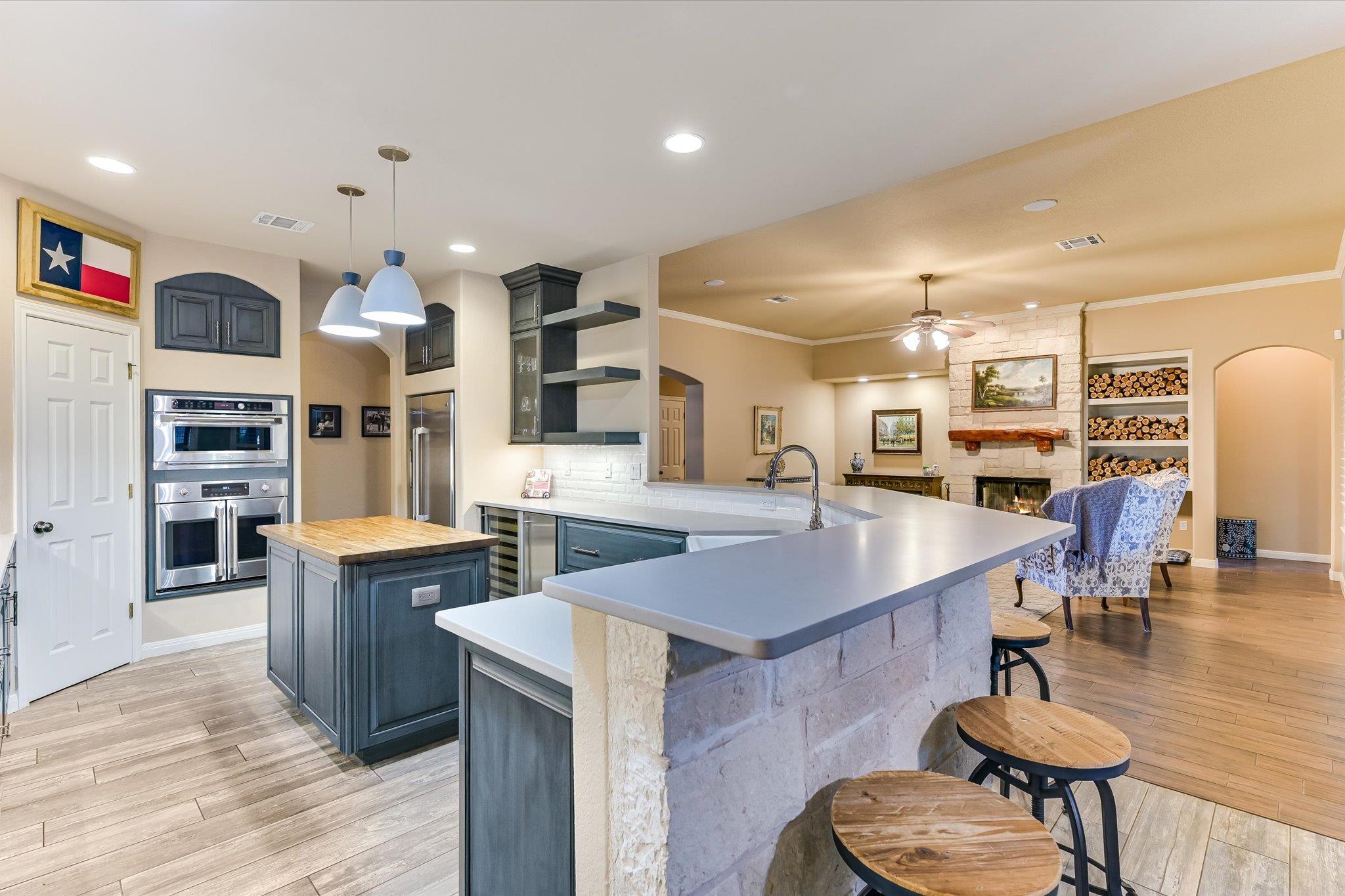 786 Ranchers Club Ln, Driftwood, TX 78619