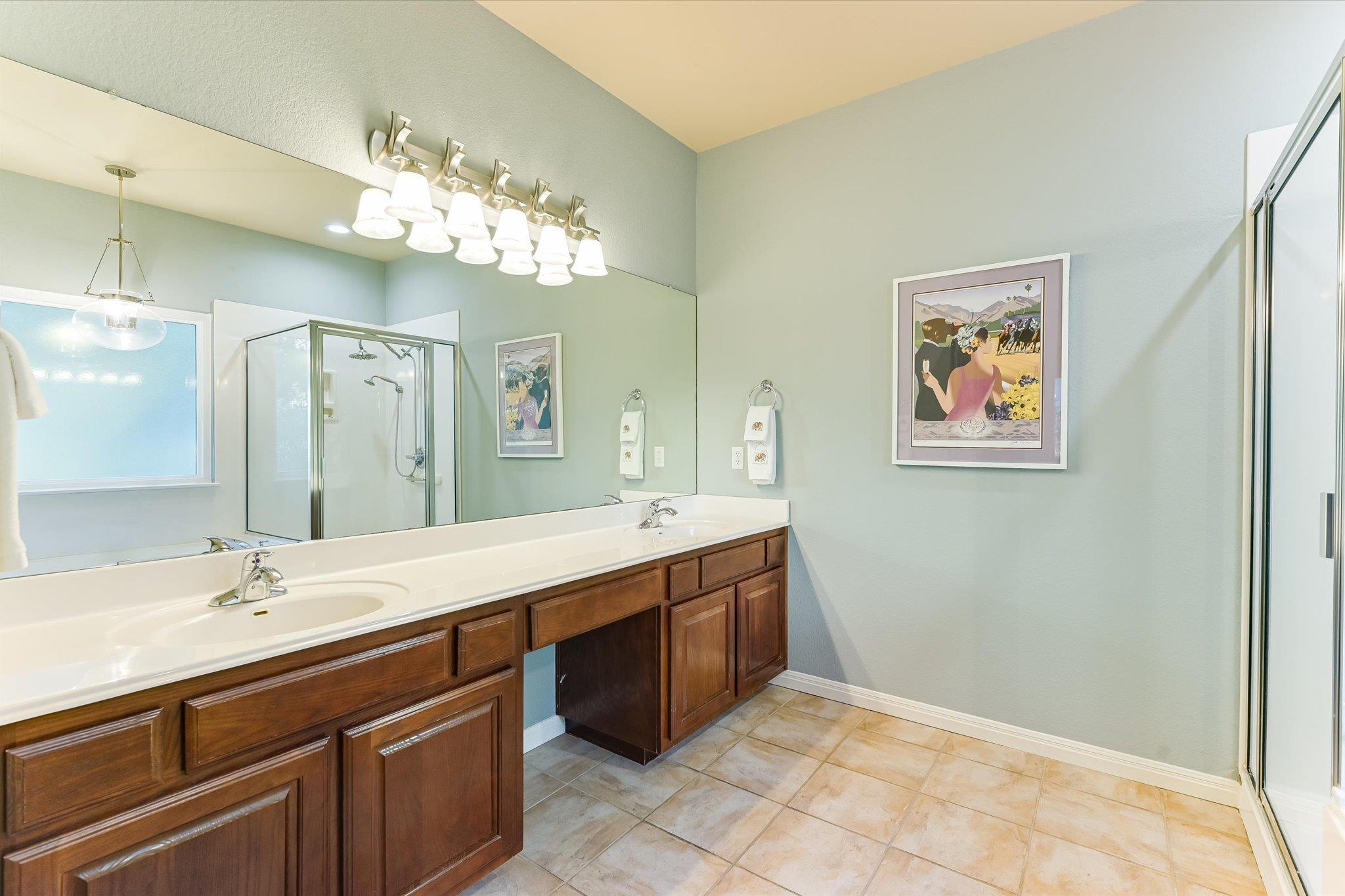 786 Ranchers Club Ln, Driftwood, TX 78619