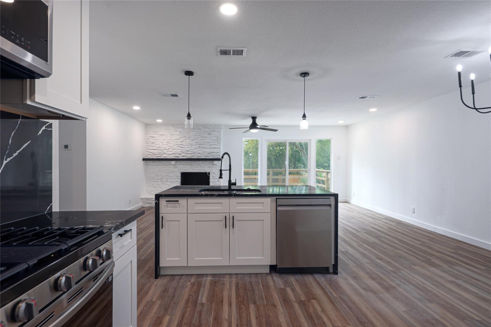 6907 Tulane Dr, Austin, TX 78723