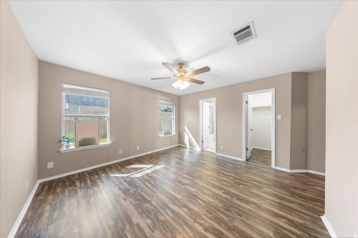 202 Ashbury Dr, Leander, TX 78641