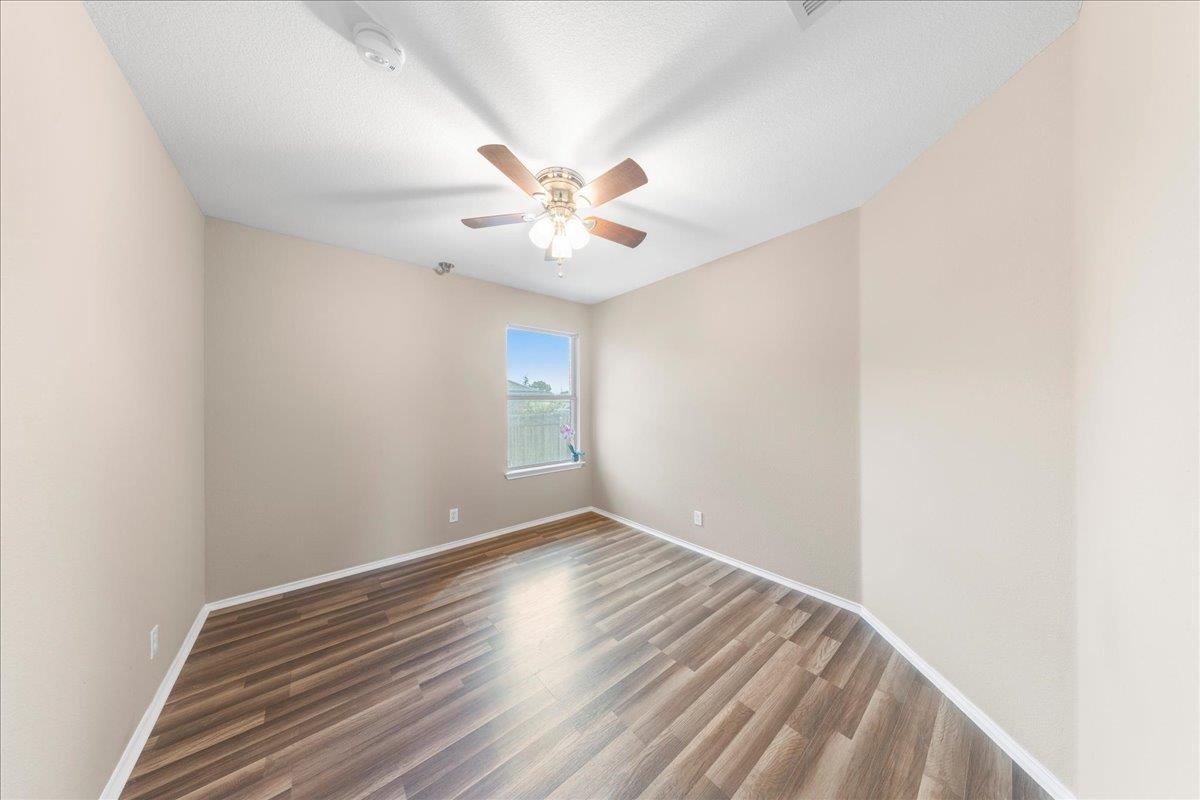 202 Ashbury Dr, Leander, TX 78641