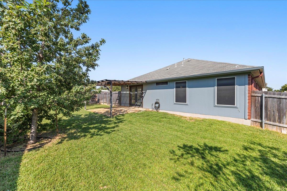 202 Ashbury Dr, Leander, TX 78641