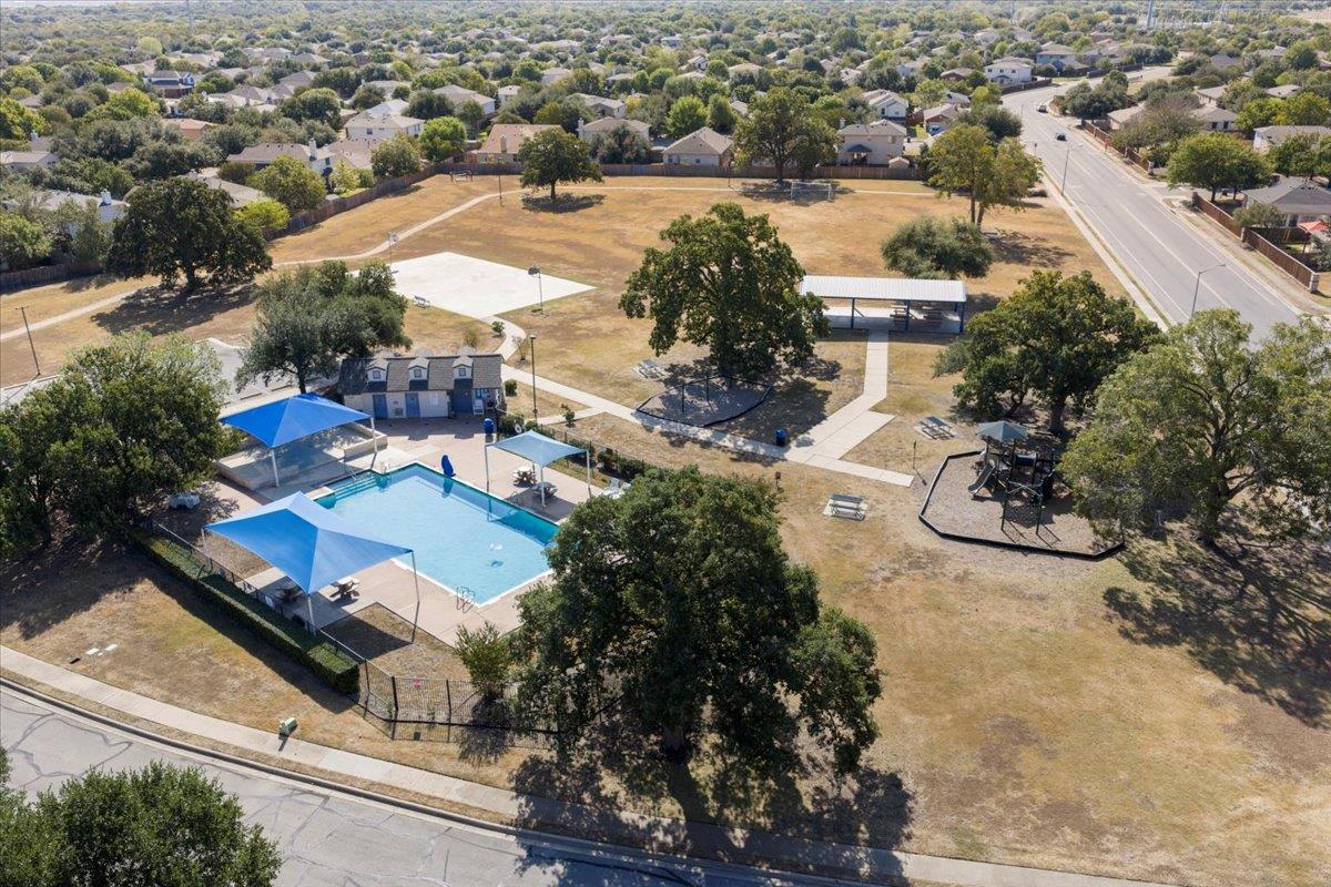 202 Ashbury Dr, Leander, TX 78641