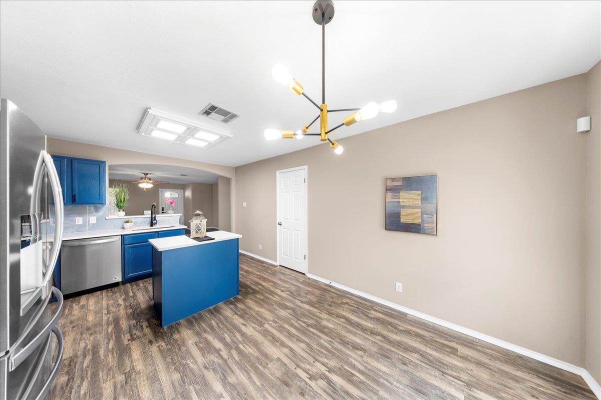 202 Ashbury Dr, Leander, TX 78641