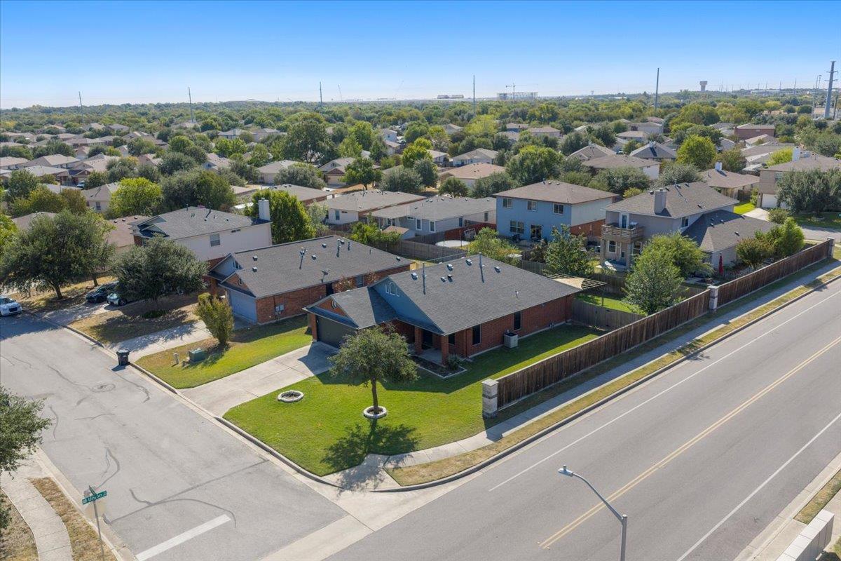 202 Ashbury Dr, Leander, TX 78641