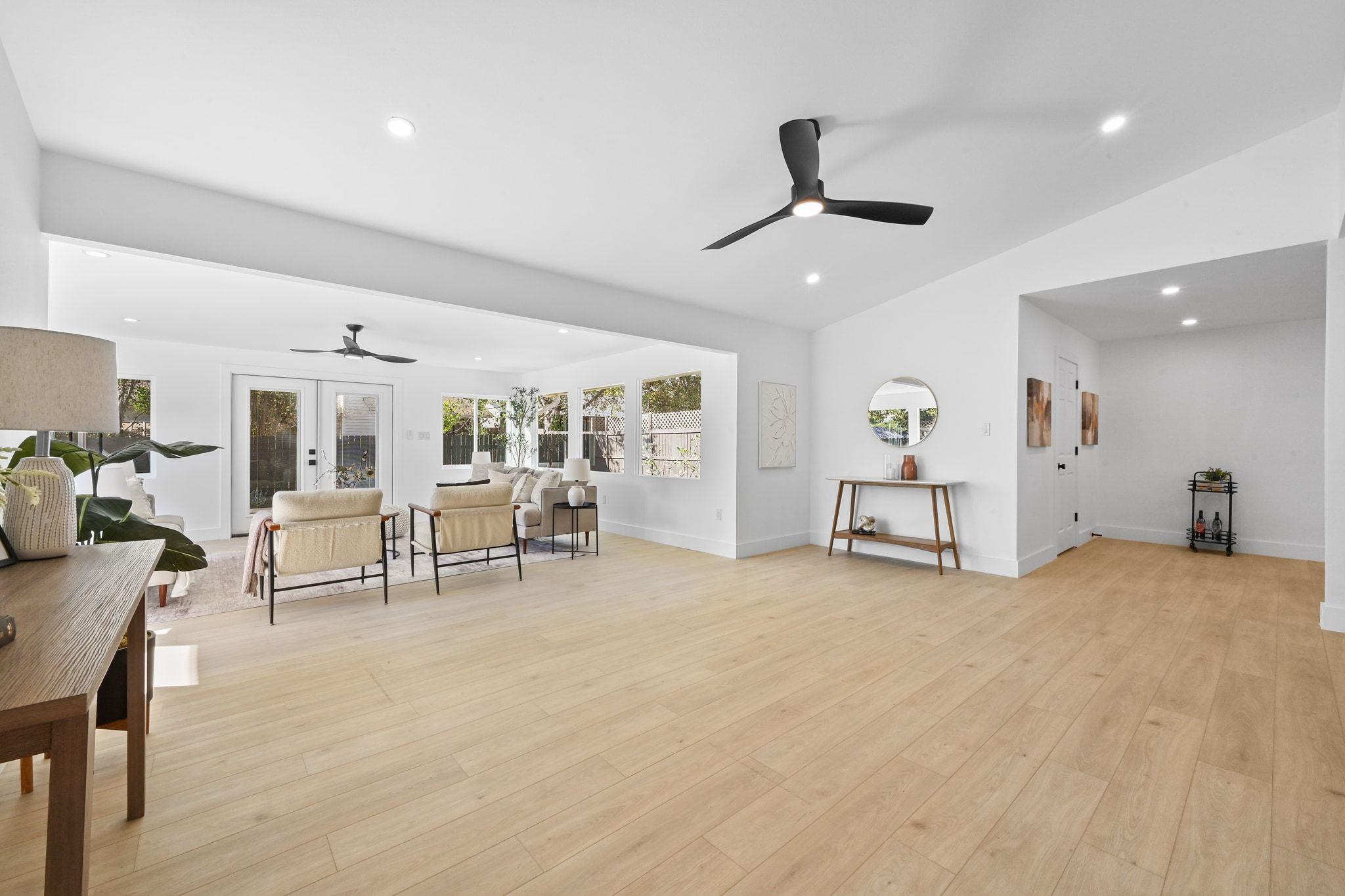 409 Thistlewood Dr, Austin, TX 78745