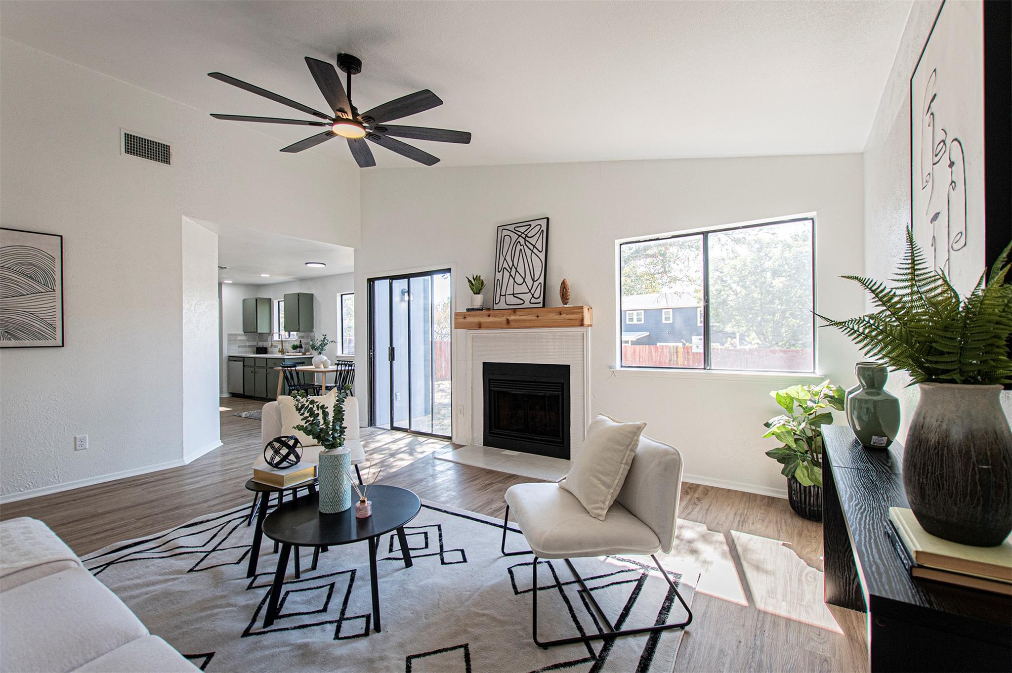 1305 Dominique Dr, Austin, TX 78753