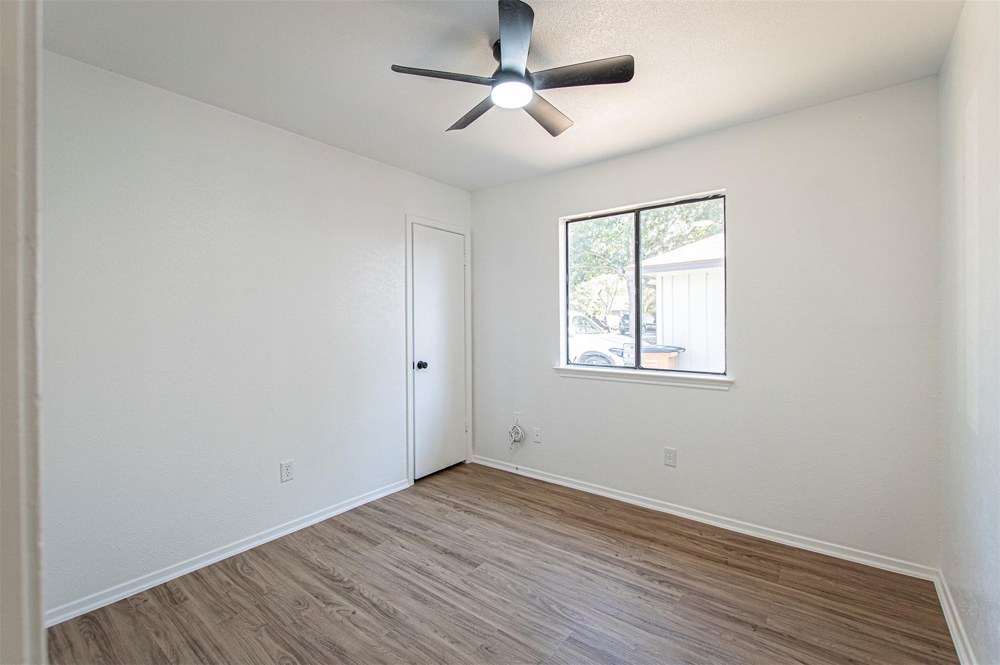 1305 Dominique Dr, Austin, TX 78753