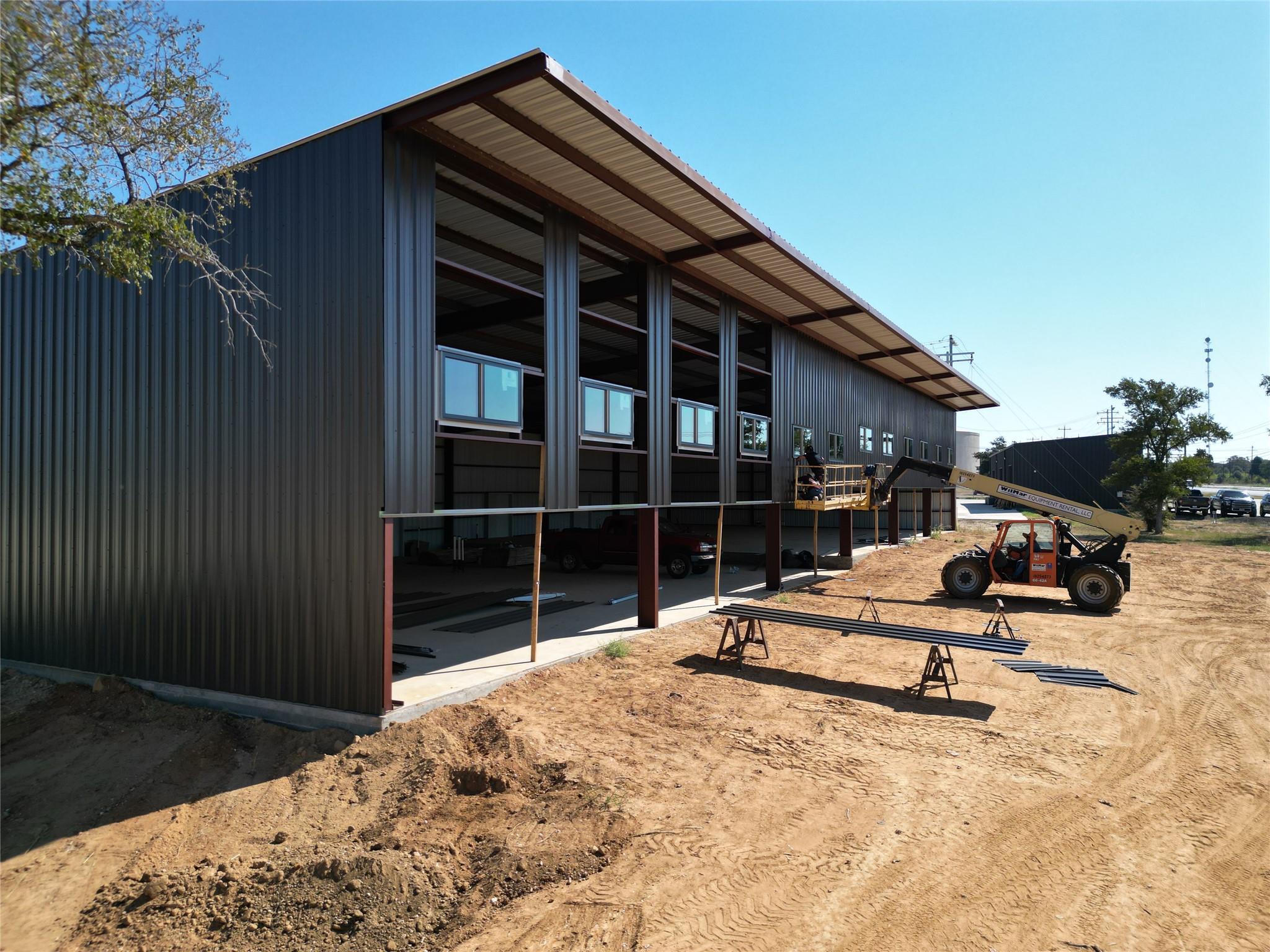 450 US-290 Highway, Elgin, TX 78621