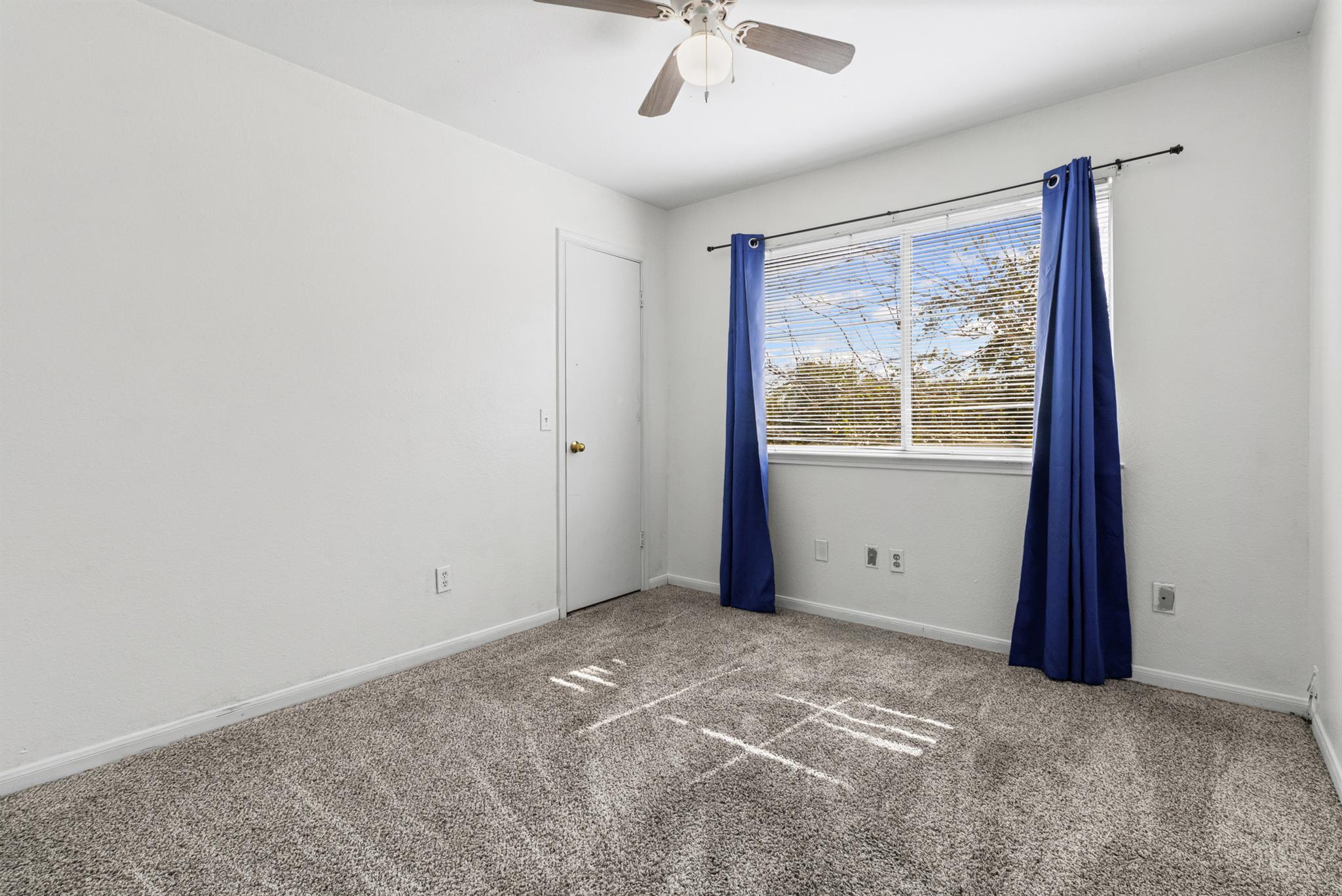 1910 Ireland Dr, Leander, TX 78641