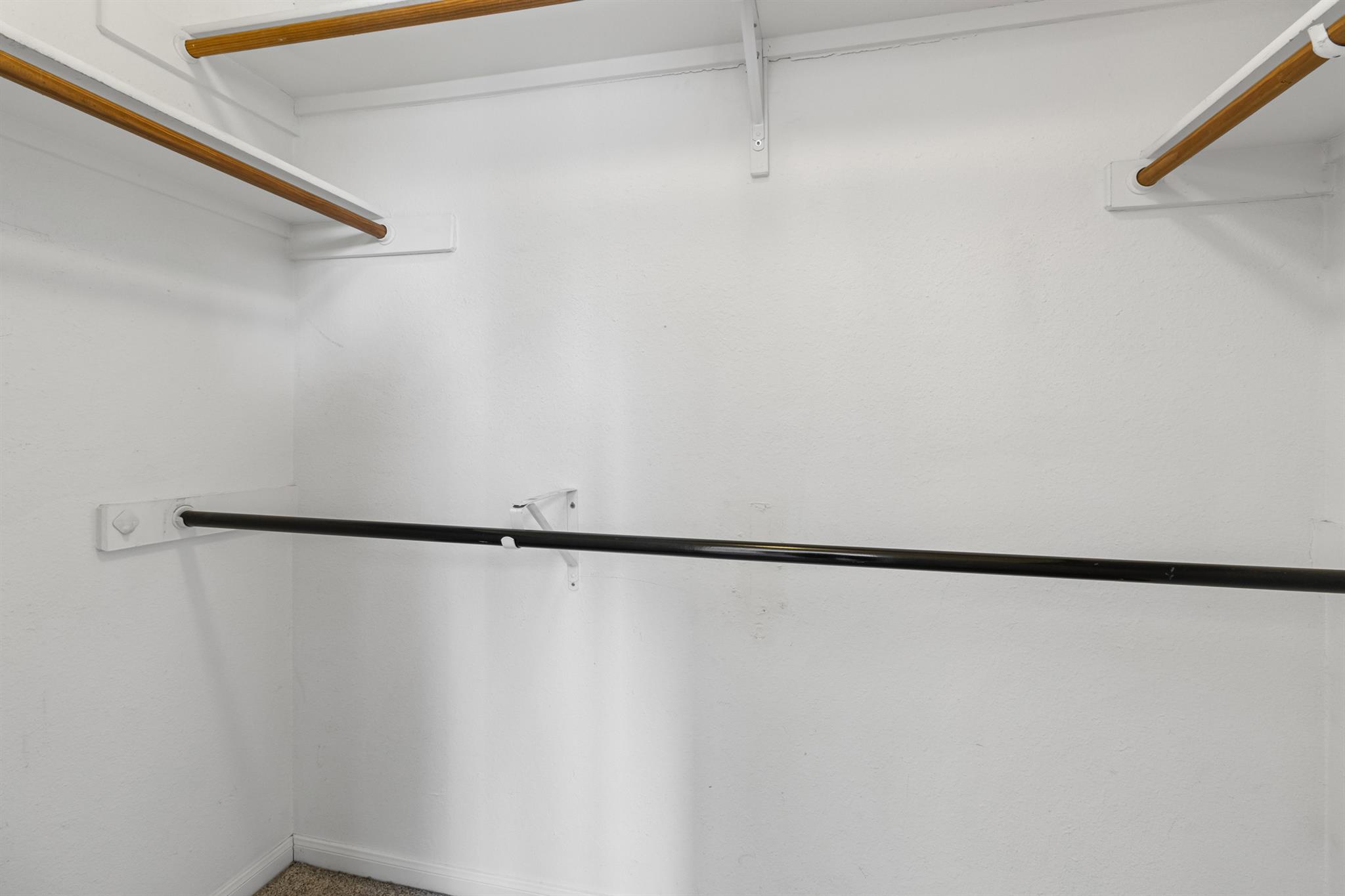 1910 Ireland Dr, Leander, TX 78641