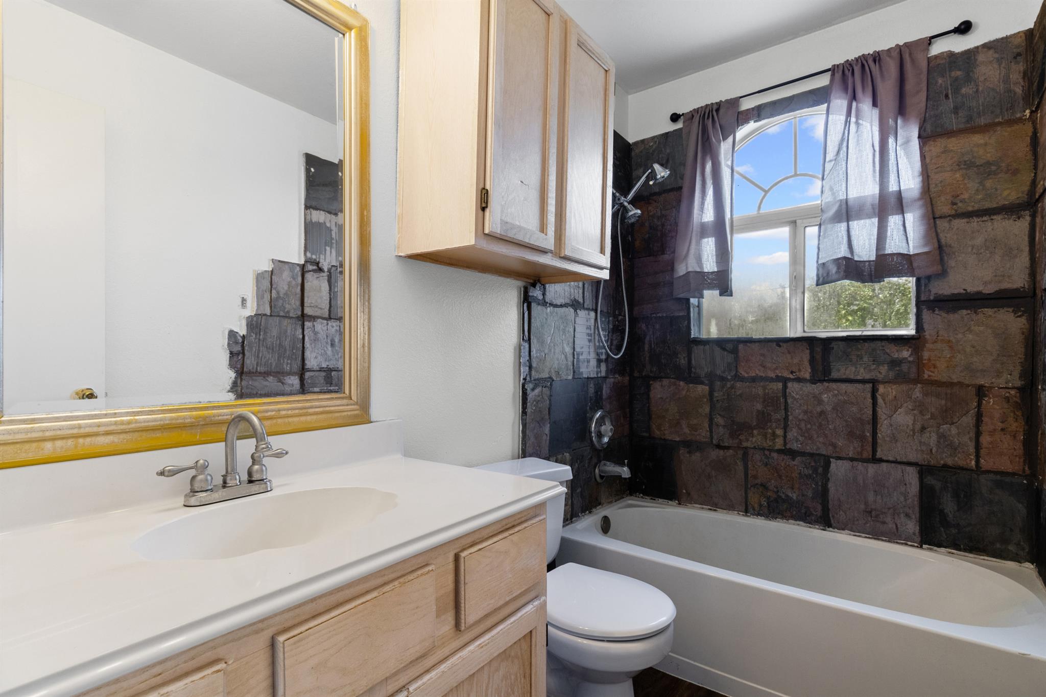 1910 Ireland Dr, Leander, TX 78641