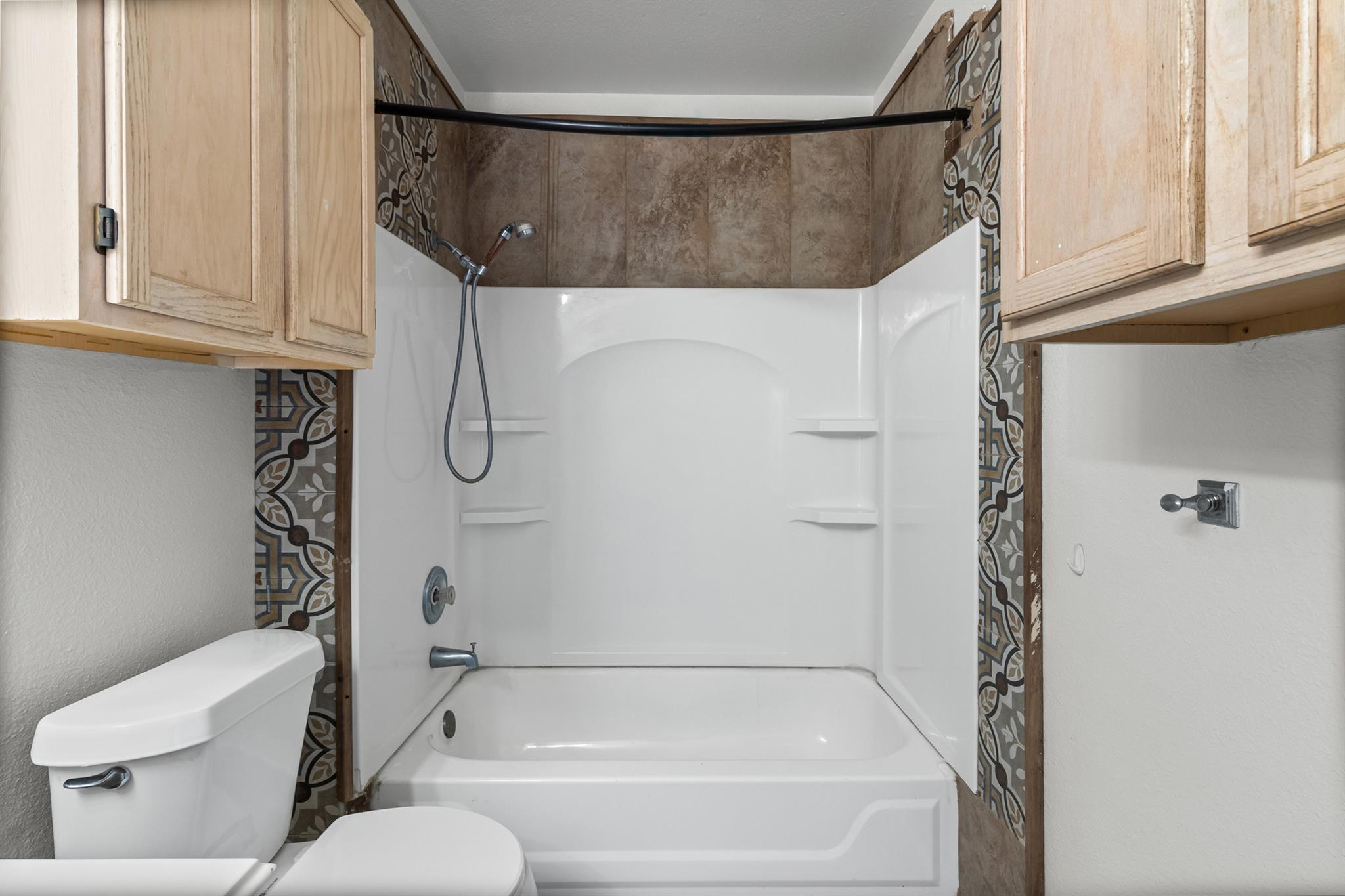 1910 Ireland Dr, Leander, TX 78641