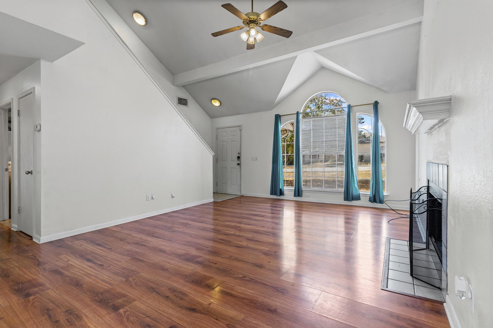 1910 Ireland Dr, Leander, TX 78641