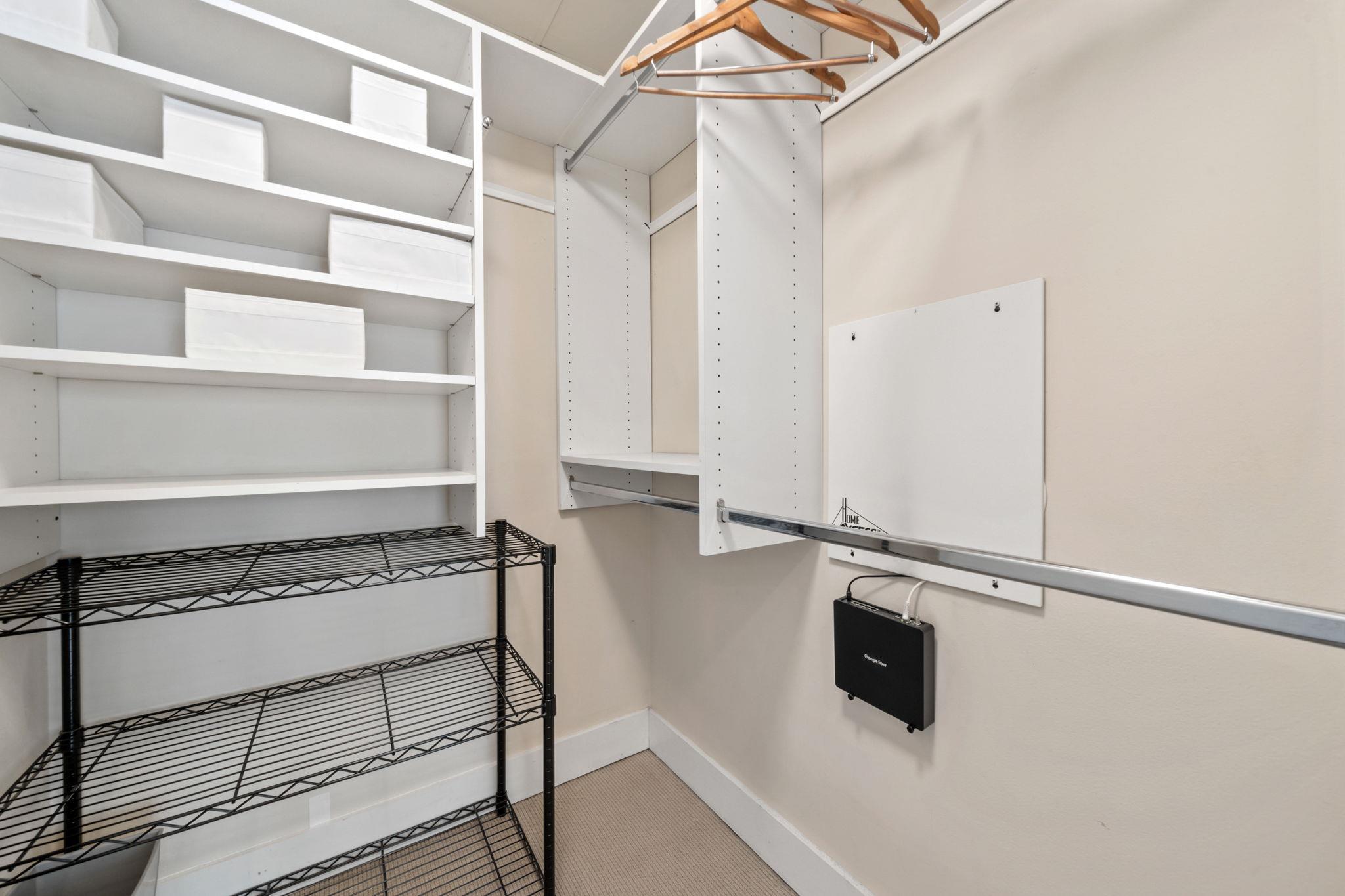 603 Davis St # 710, Austin, TX 78701