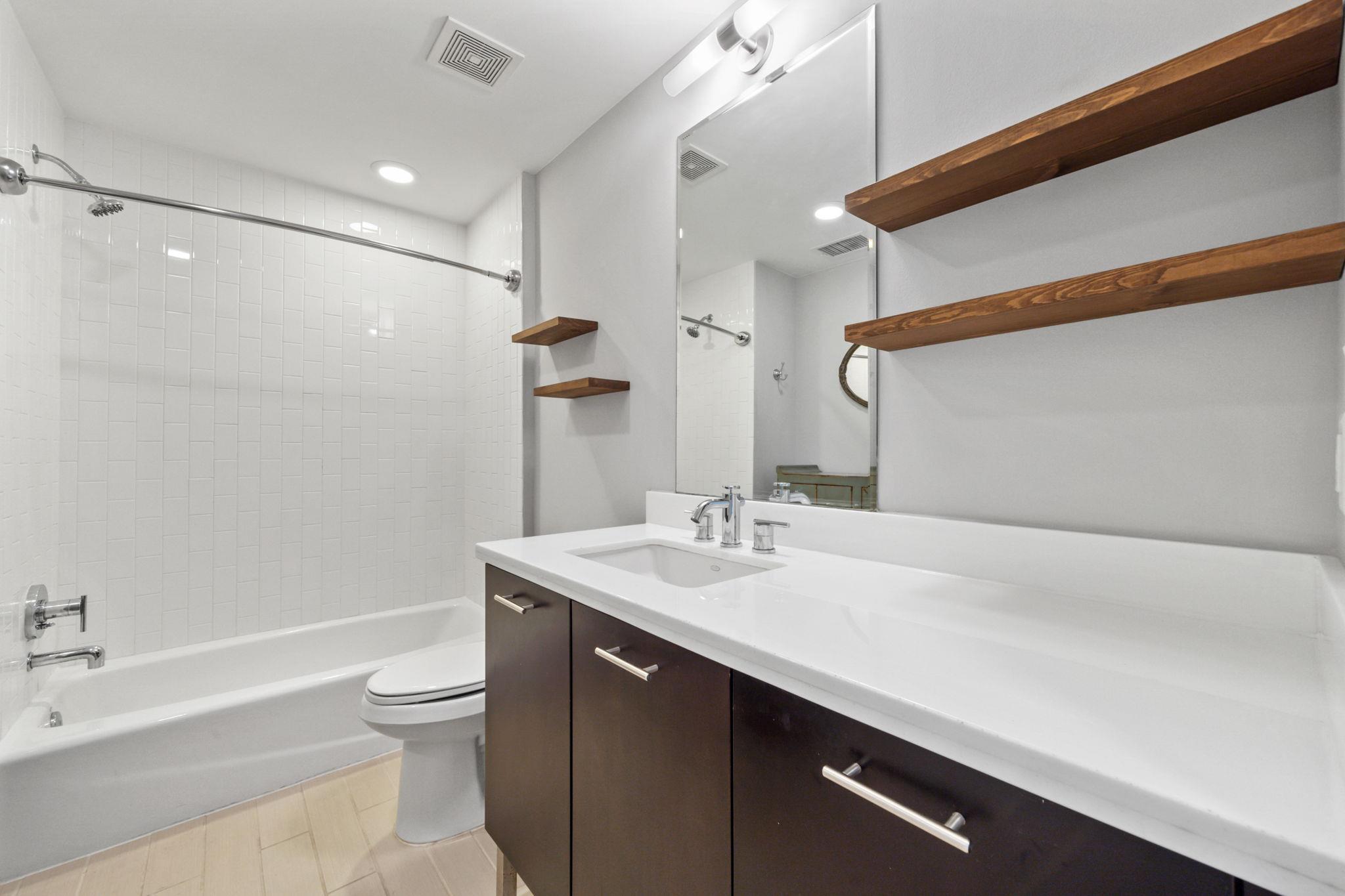 603 Davis St # 710, Austin, TX 78701