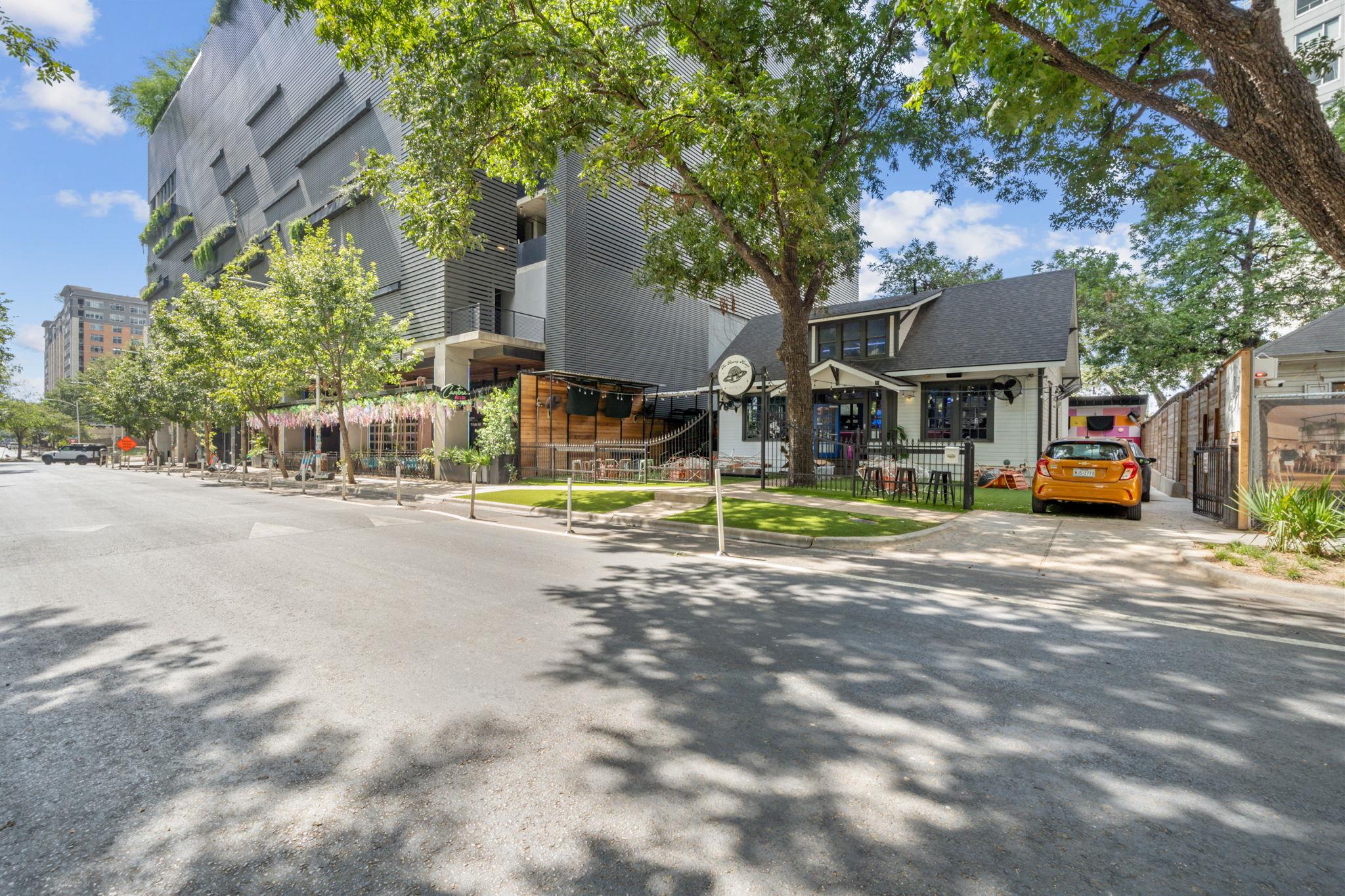 603 Davis St # 710, Austin, TX 78701