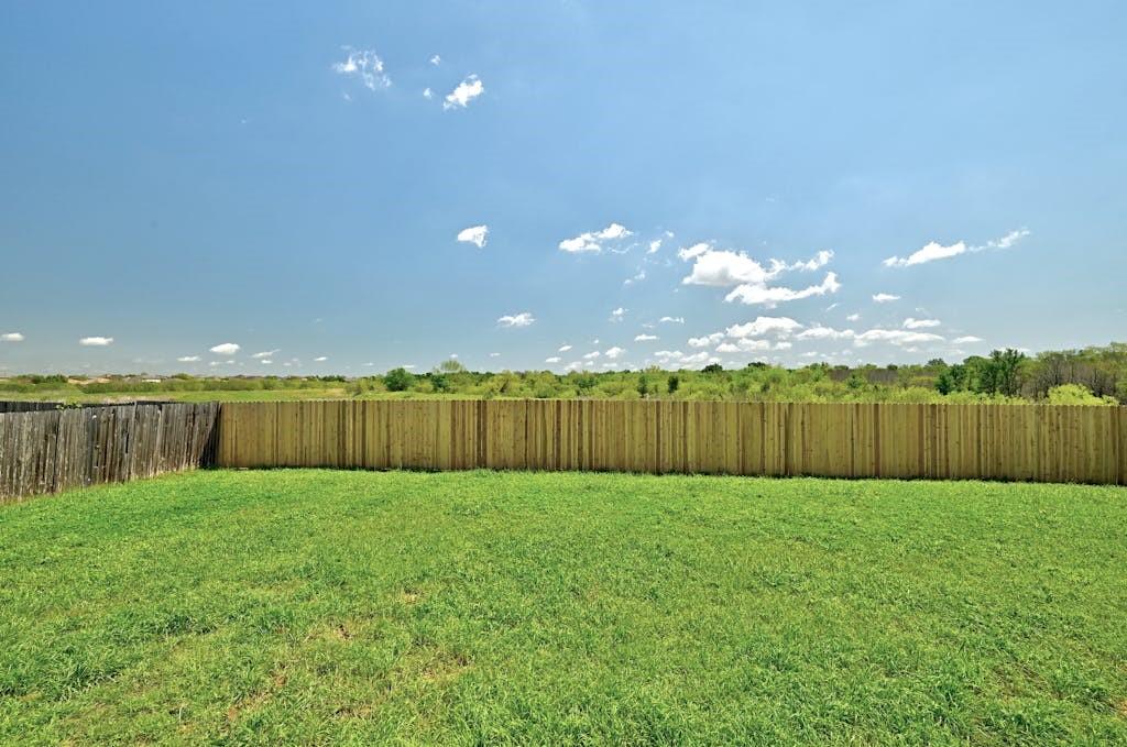 6317 Vida Nueva Ave, Del Valle, TX 78617