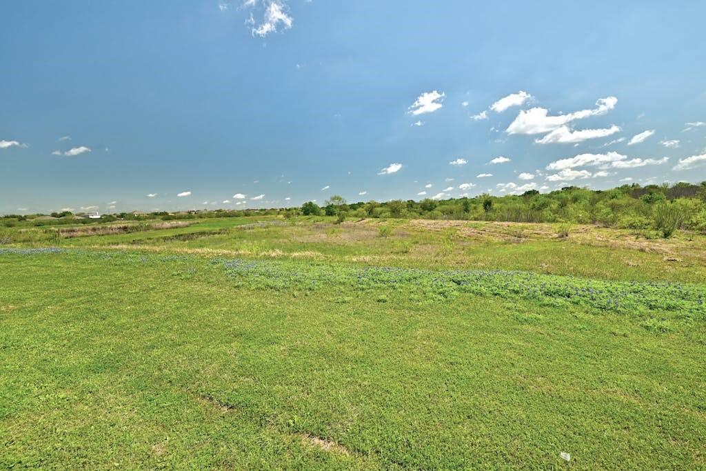 6317 Vida Nueva Ave, Del Valle, TX 78617