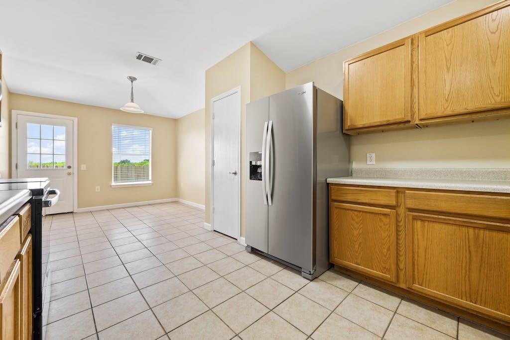 6317 Vida Nueva Ave, Del Valle, TX 78617