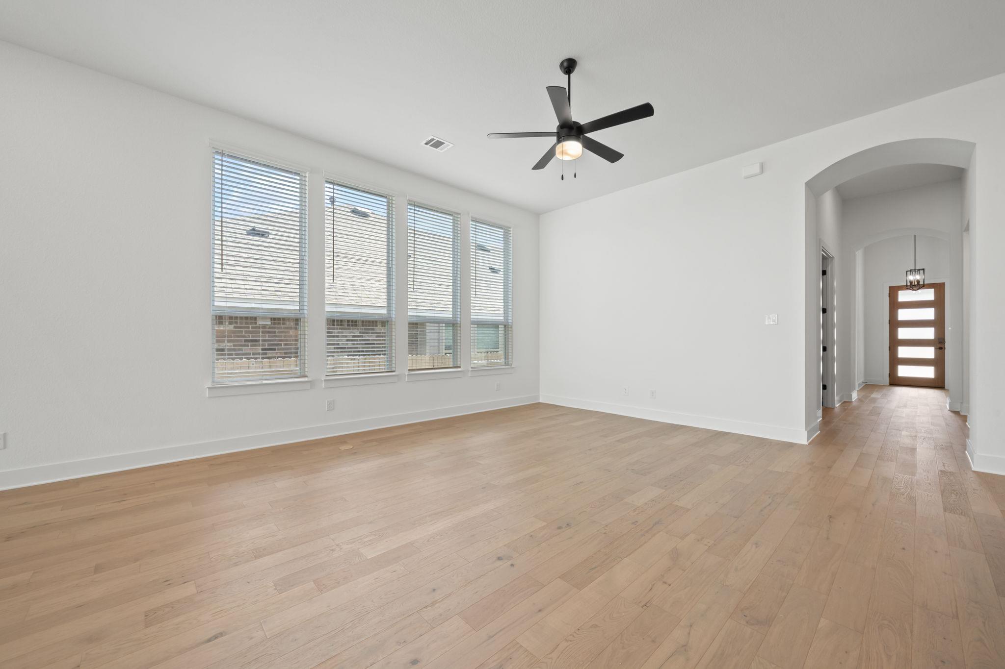 475 Biscayne Bay Bnd, Kyle, TX 78640