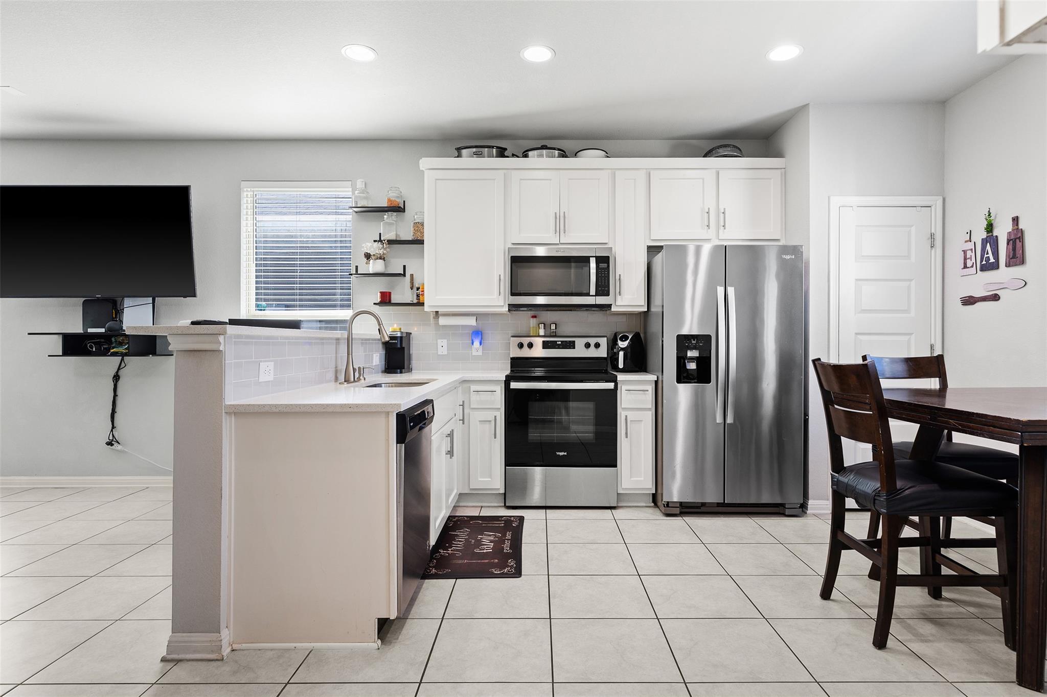 241 El Dorado Rd, Jarrell, TX 76537