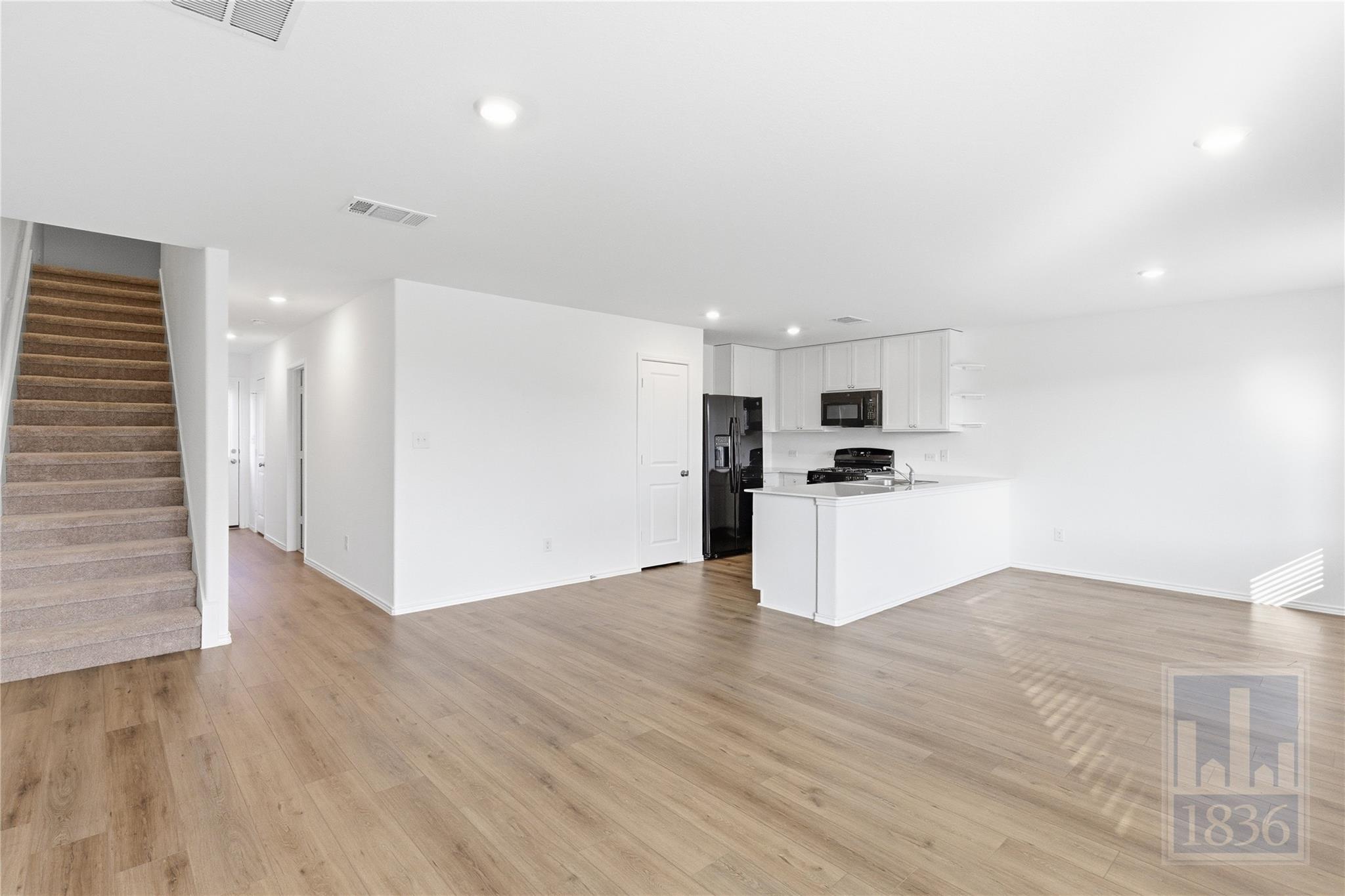 2213 Cyclone Dr, Lockhart, TX 78644