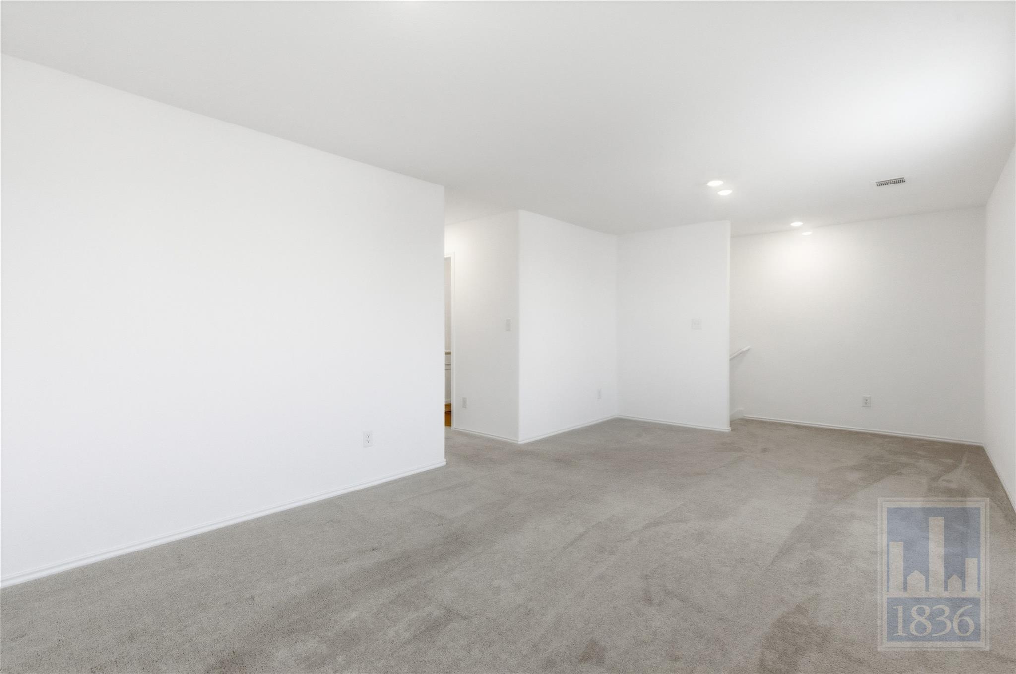 2213 Cyclone Dr, Lockhart, TX 78644