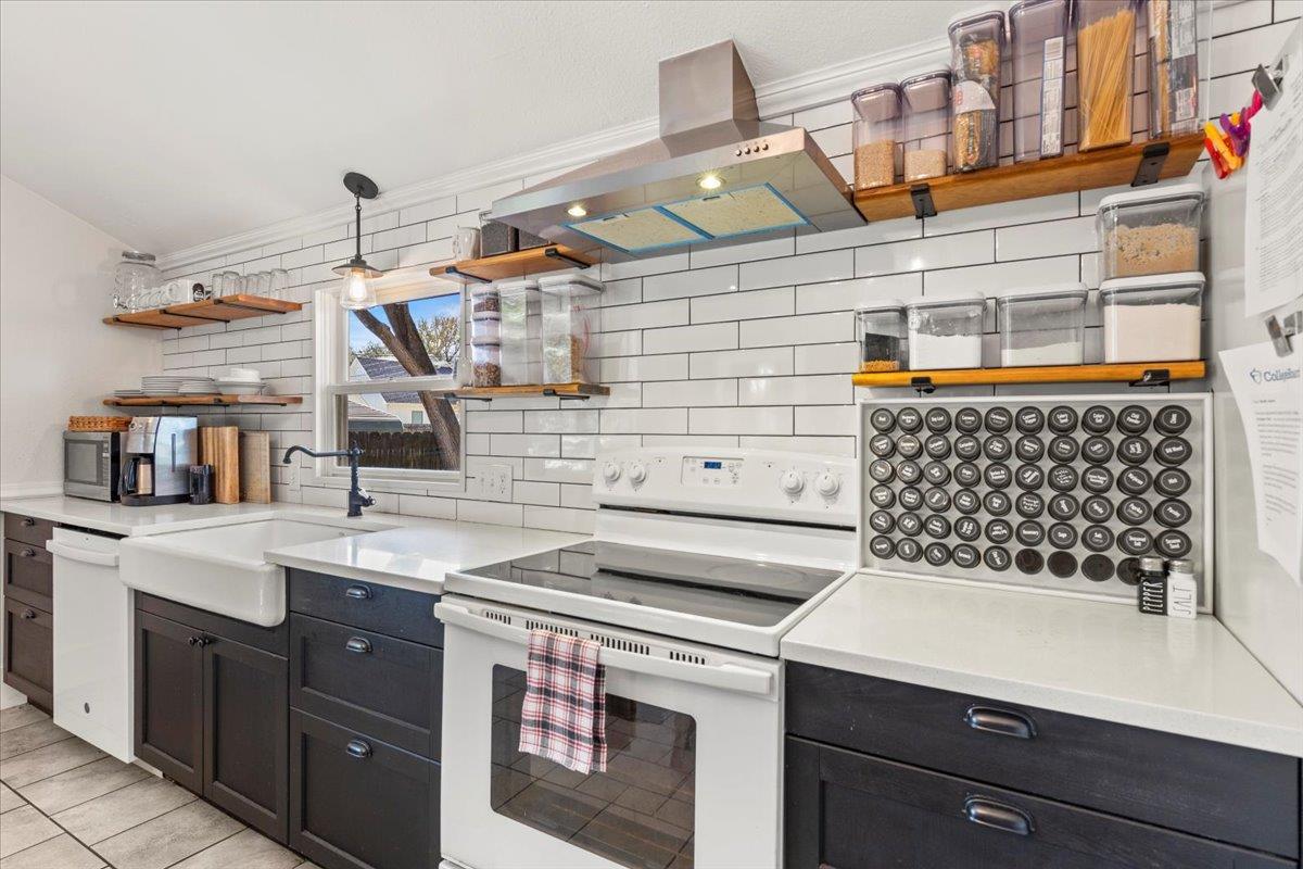 503A Wilkes St, Smithville, TX 78957