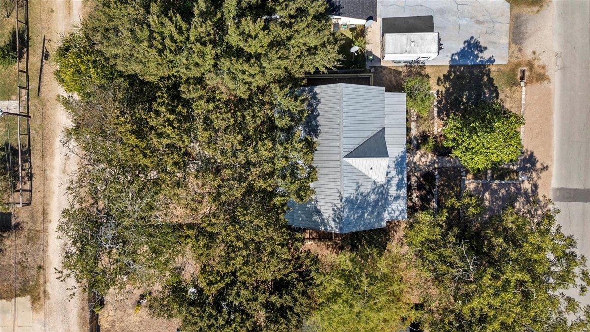 503A Wilkes St, Smithville, TX 78957