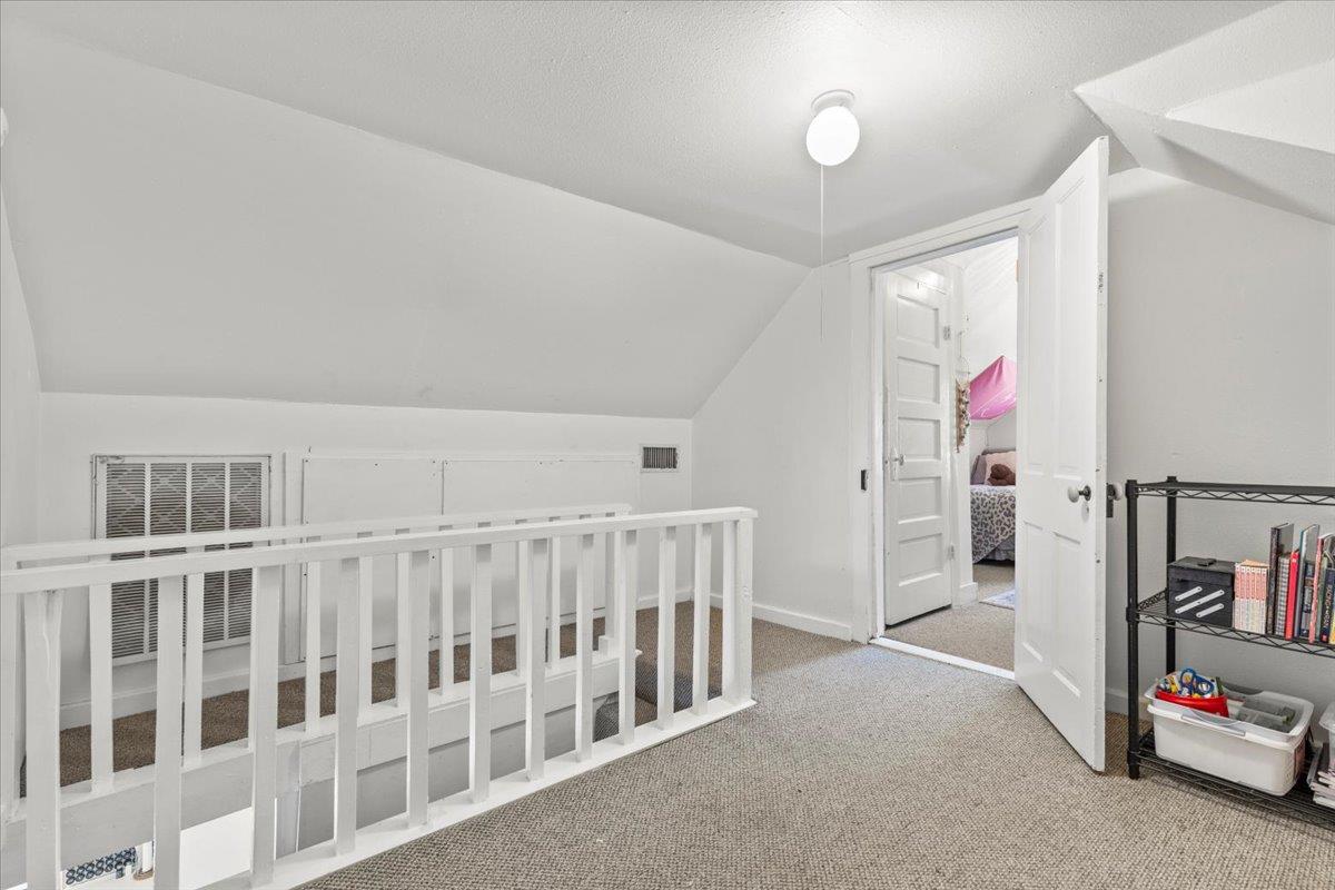 503A Wilkes St, Smithville, TX 78957